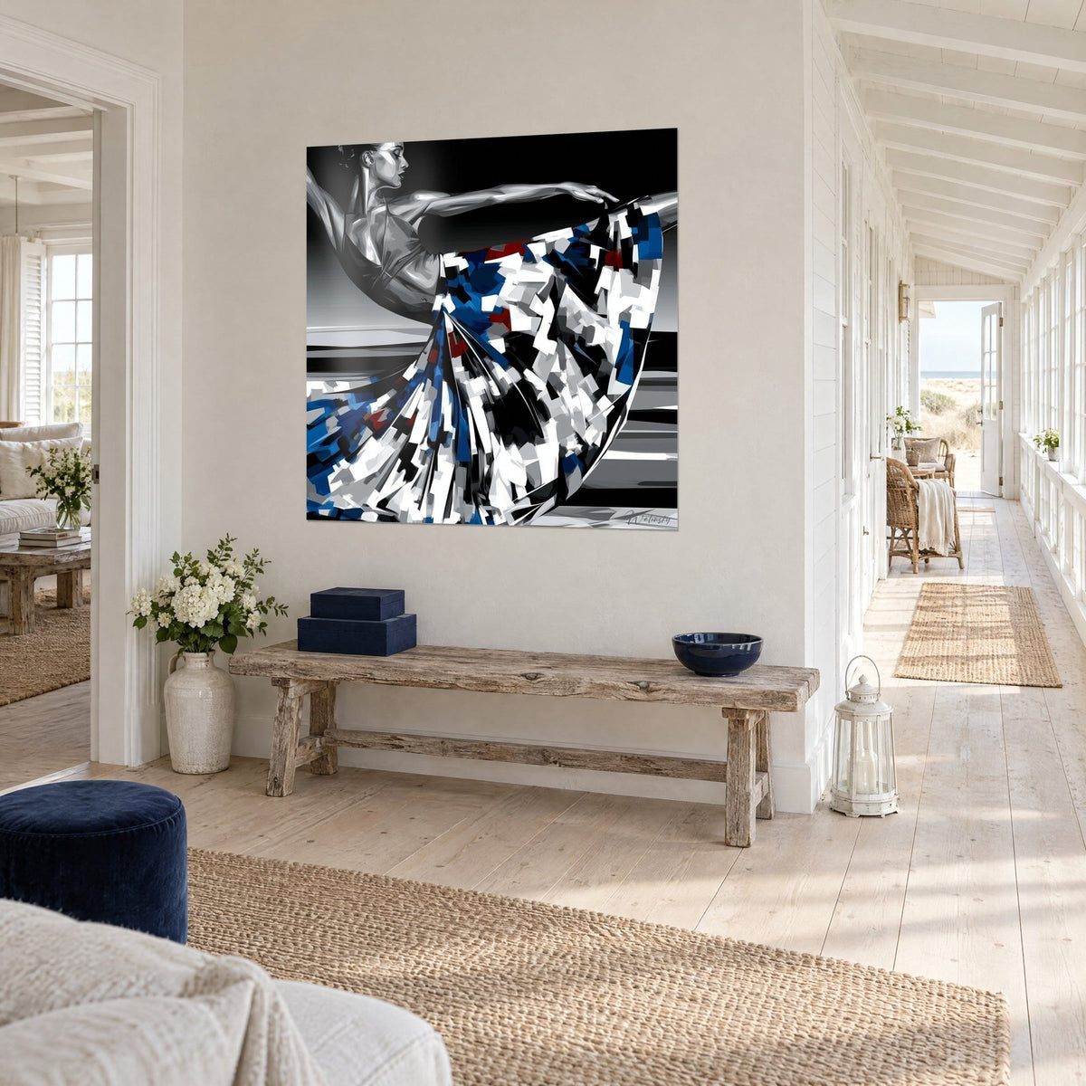 Schilderij ballerina in grisaille, facetterige rok in koningsblauw en rood, driekwart aanzicht in een lichte gang