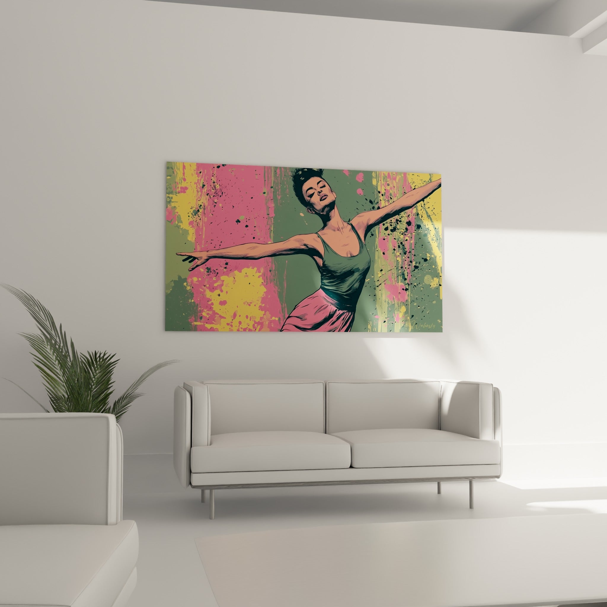 Ballerine en mouvement sur fond jaune moutarde et fuchsia, accrochée au-dessus d'un canapé dans un salon lumineux