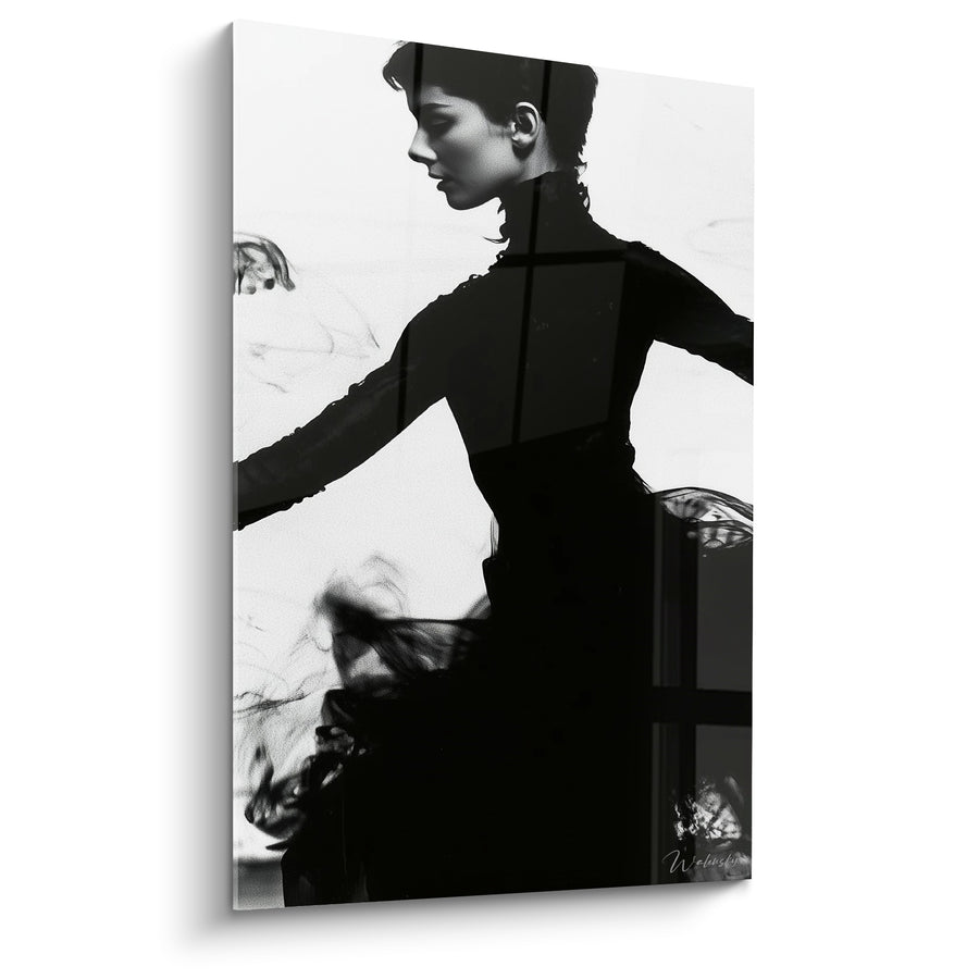 Tableau Danseuse robe noire et blanche aux volutes de fumée - Profil aux cheveux courts - Edition Danseuse abstrait