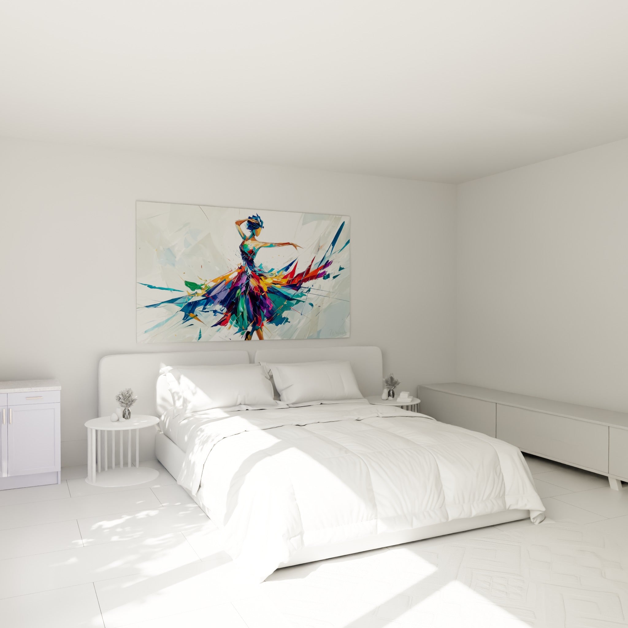 Silhouette de danseuse aux couleurs vives orangé et vert émeraude au-dessus d'un lit dans une chambre claire