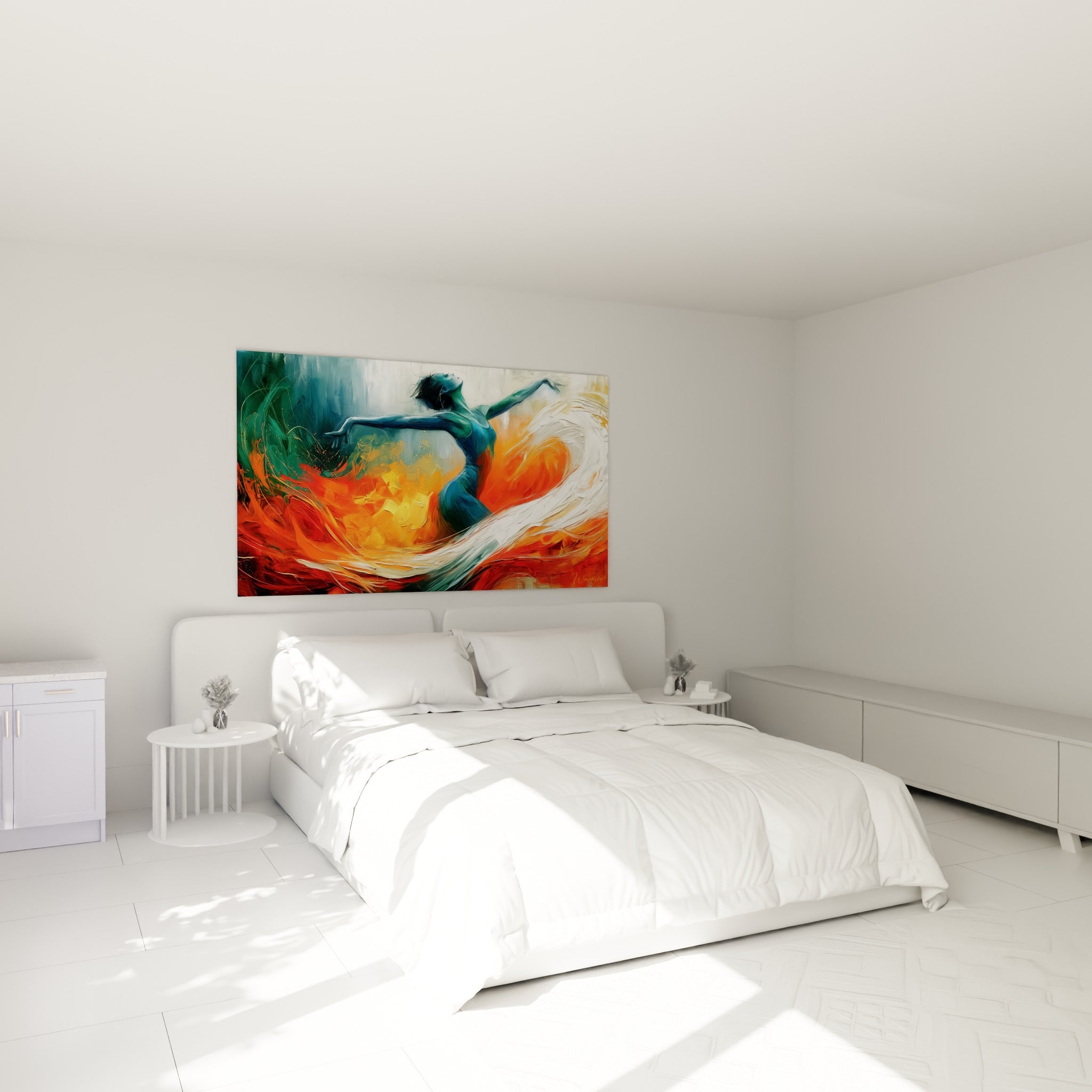 Silhouette bleutée en plein élan sur fond orange, danseuse abstrait au-dessus d'un lit dans une chambre claire