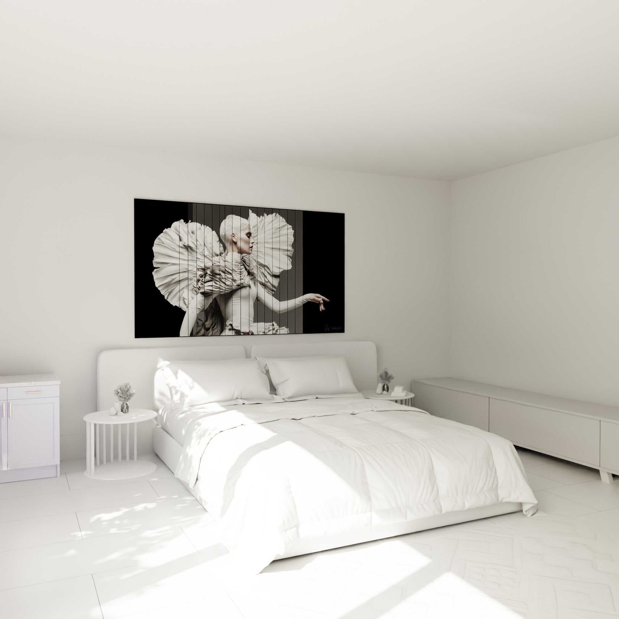 Silhouette blanche aux plumes texturées de la danseuse abstraite au-dessus d'un lit dans une chambre claire