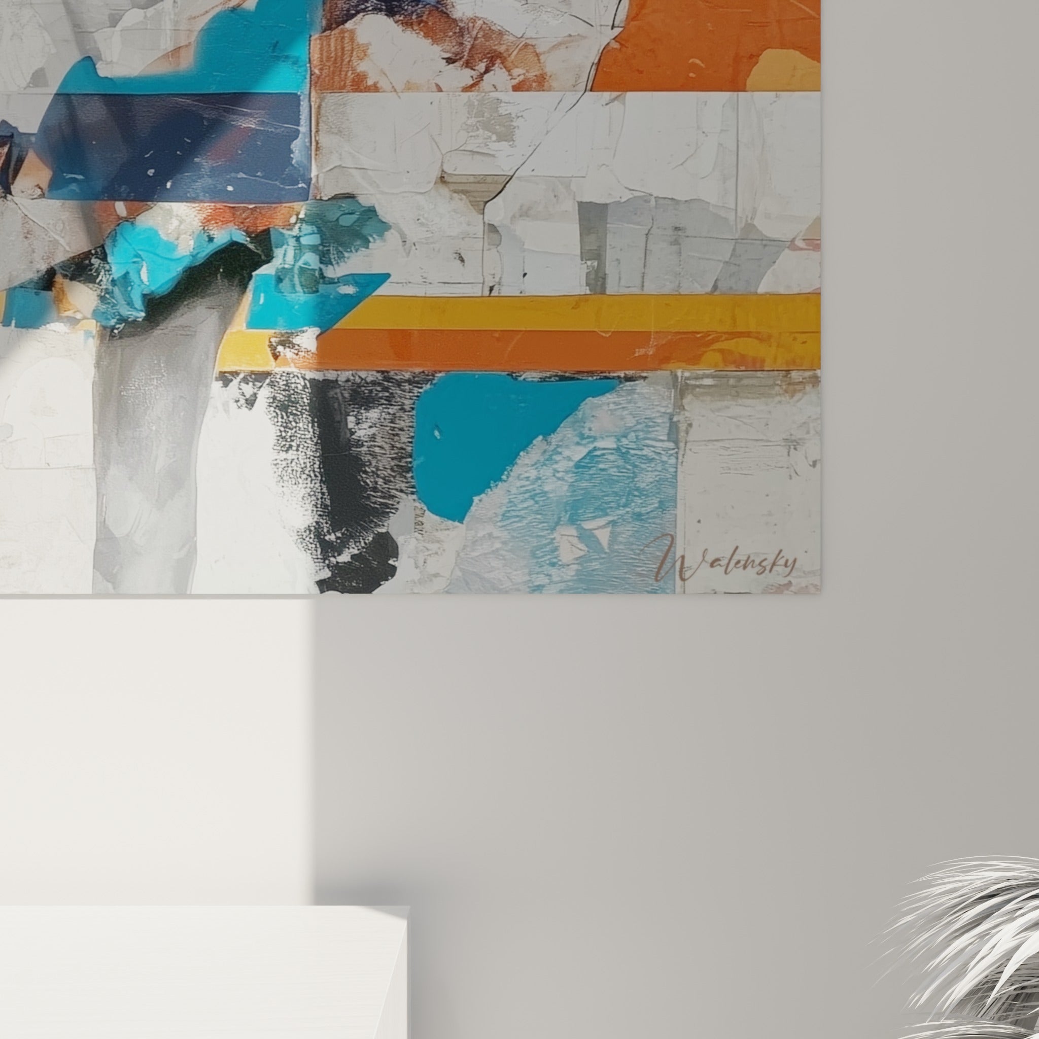 Empâtements orange et bleu marine se mêlant au grain gris de la toile, matière brute de la danseuse abstrait