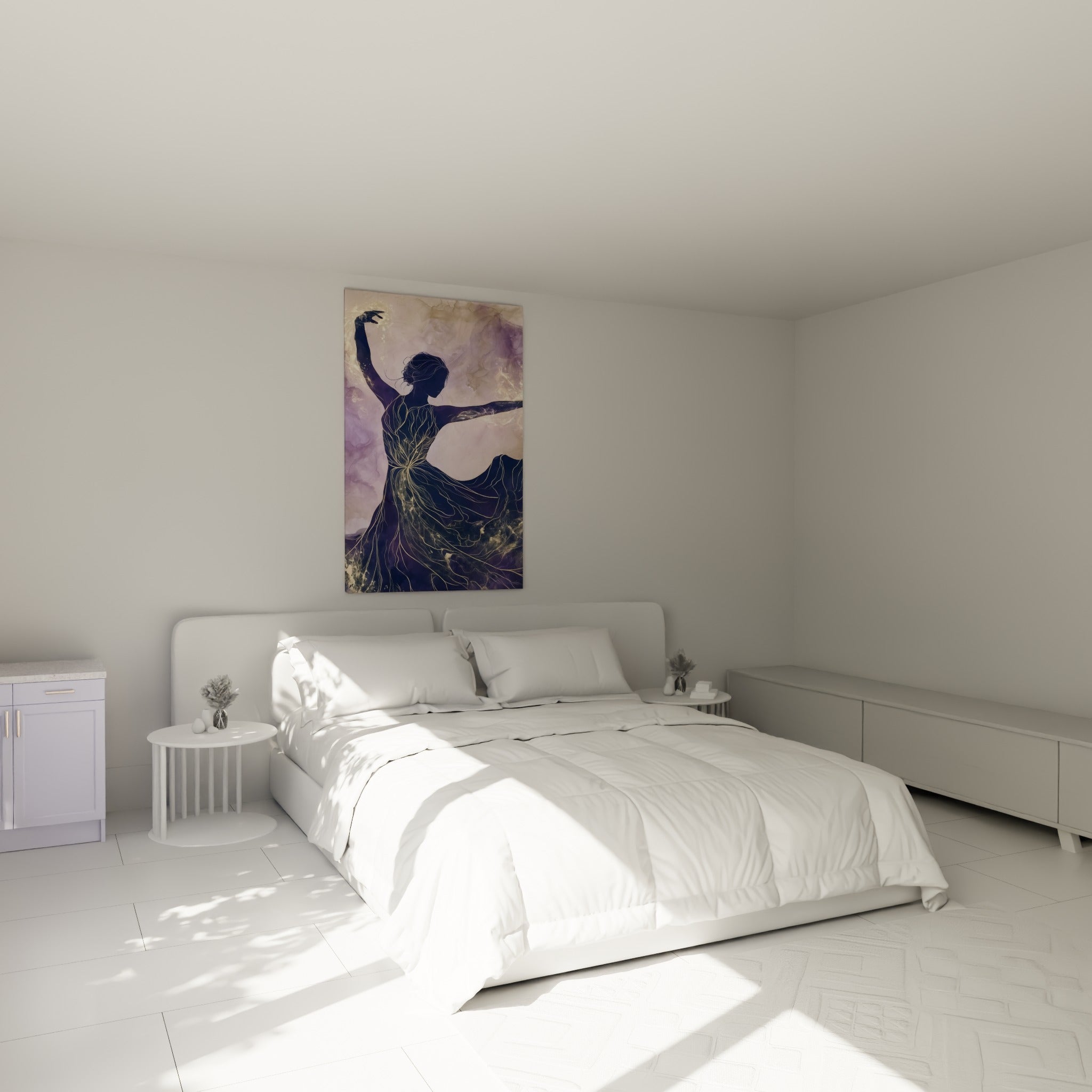 Silhouette de danseuse dorée et bleu marine flottant au-dessus d'un lit dans une chambre claire