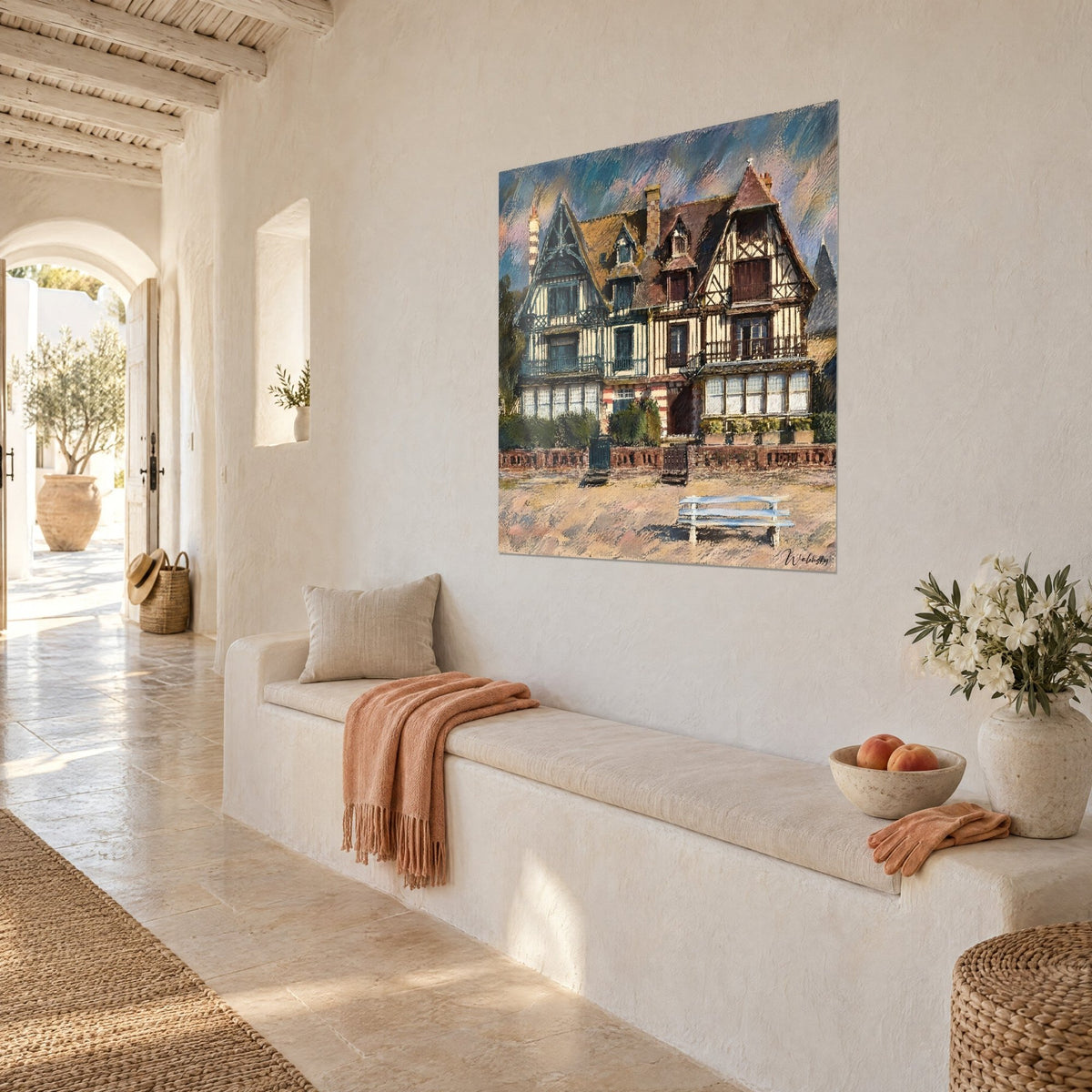 Schilderij strandhuis met crèmekleurig en eendenblauw vakwerk, okerkleurig dak, driekwartaanzicht, witte stenen bank