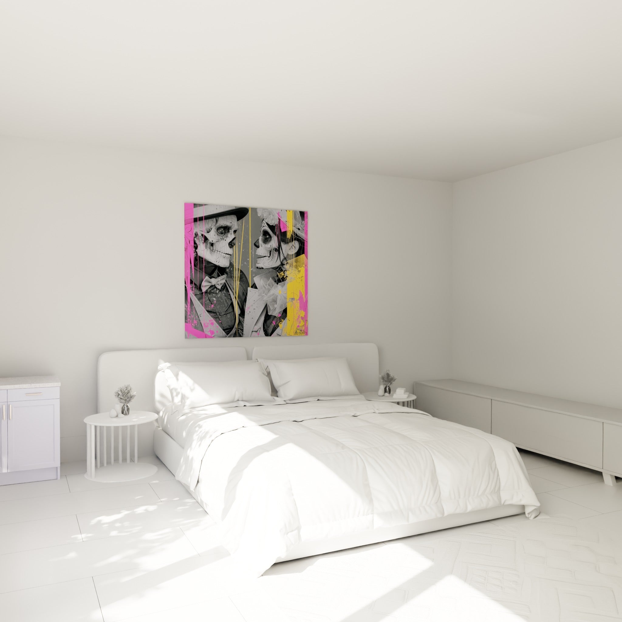Couple de crânes ornés en noir et blanc traversé de rose vif, au-dessus d'un lit dans une chambre claire