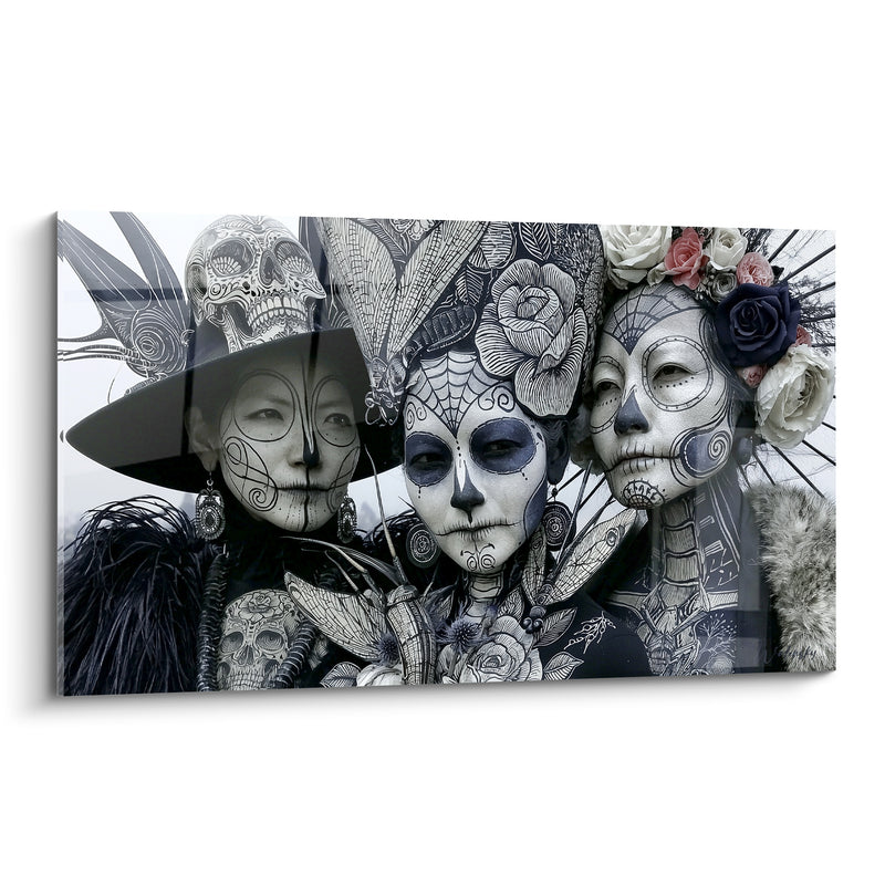 Tableau Trio de visages noir et blanc à libellules brodées - Chapeau à plumes - Edition Dia de los Muertos