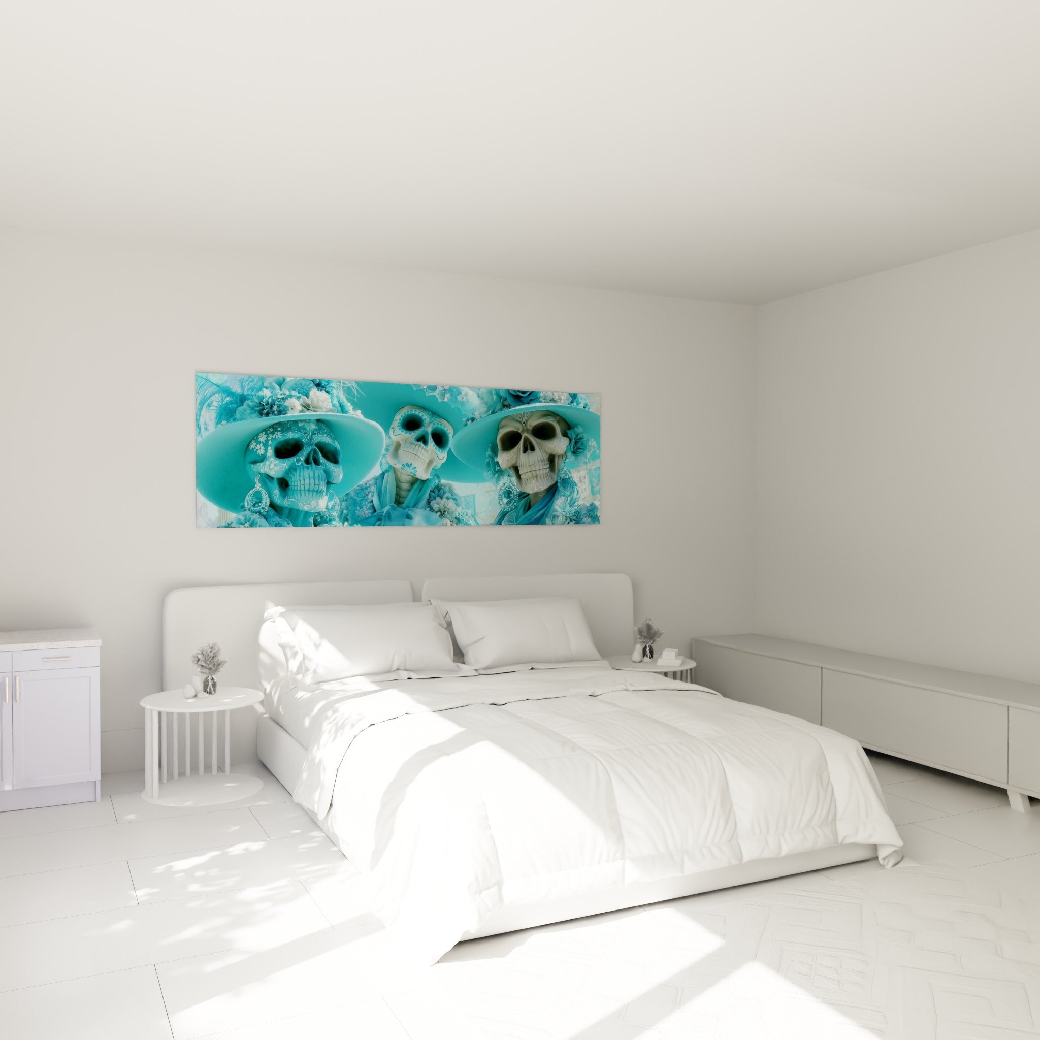 Crânes Dia de los Muertos parés de dentelle turquoise et de perles, au-dessus d'un lit dans une chambre claire