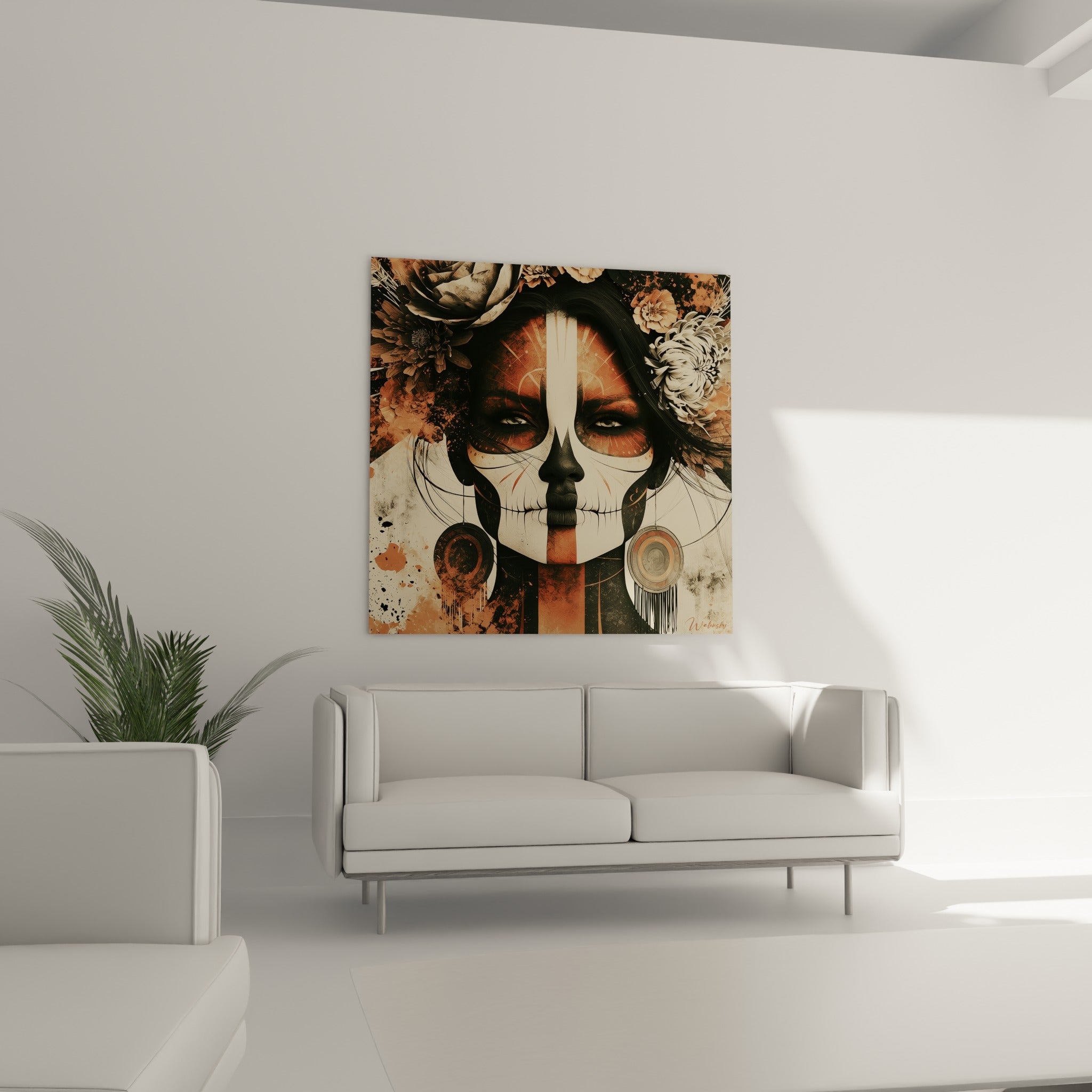 Femme maquillée façon Dia de los Muertos, tons ocre et anthracite, suspendue au-dessus d'un canapé dans un salon lumineux