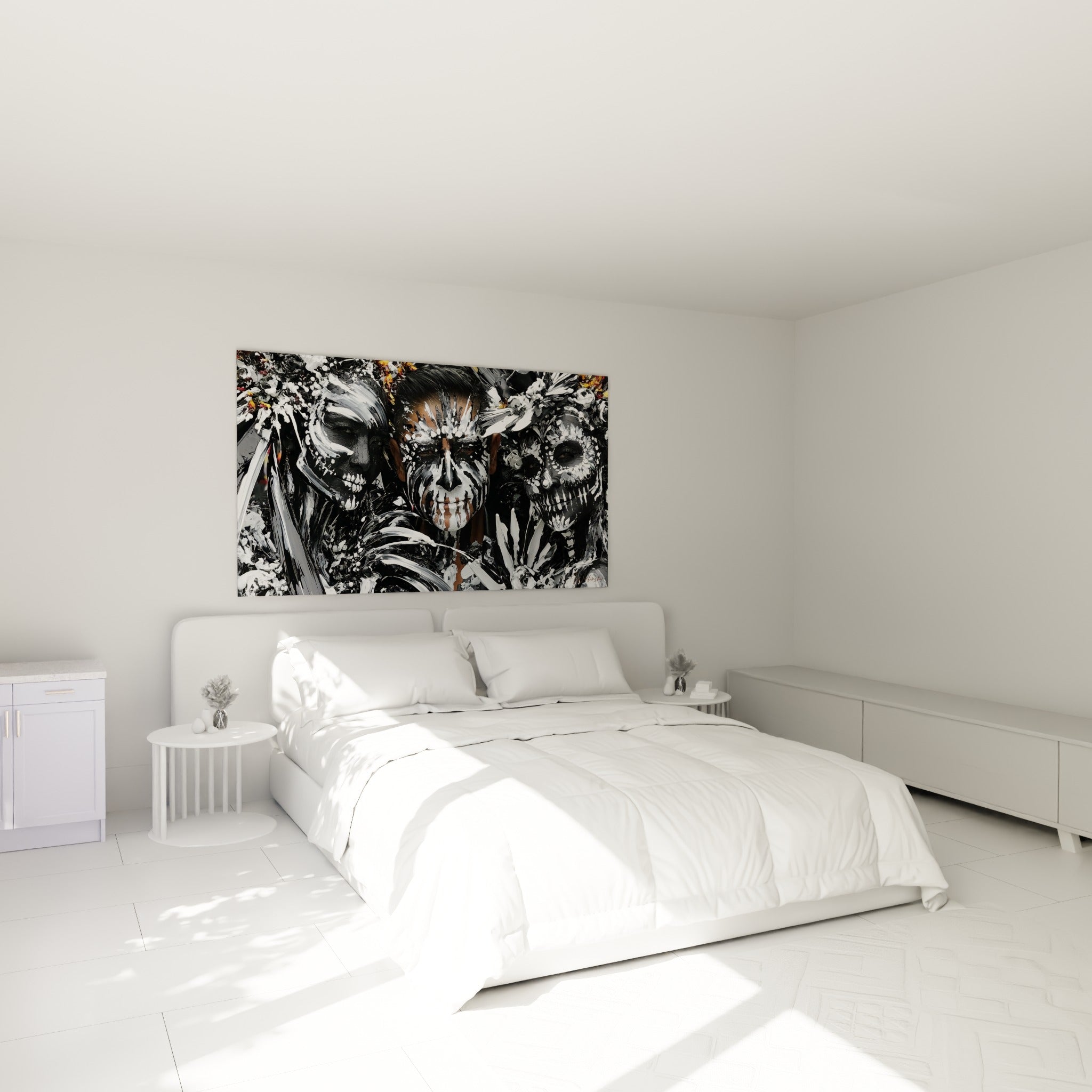Visages Dia de los Muertos aux orbites blanches et fond anthracite, au-dessus d'un lit dans une chambre claire