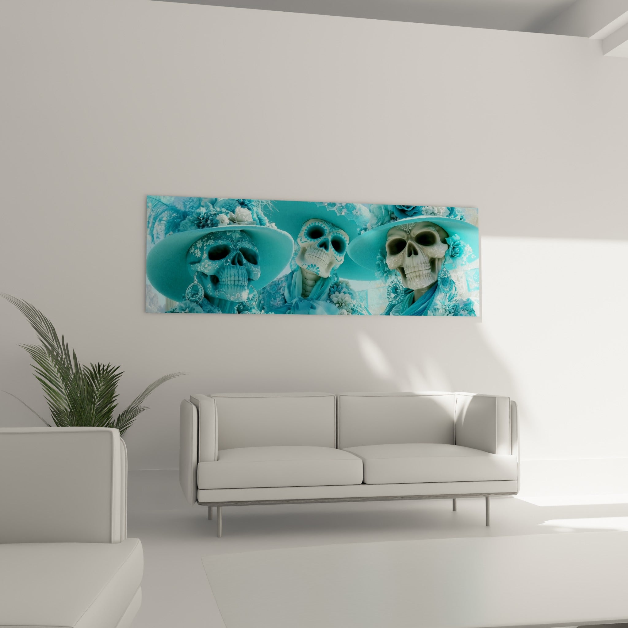 Calaveras Dia de los Muertos aux motifs floraux turquoise et blancs, au-dessus d'un canapé dans un salon lumineux