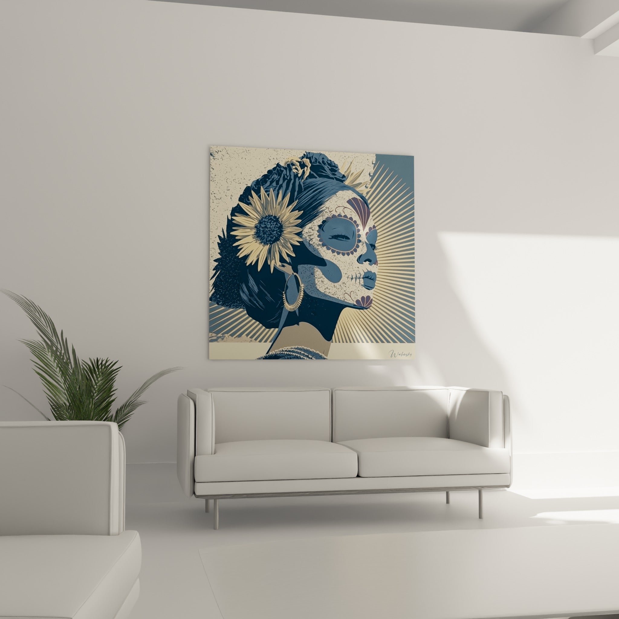 Portrait Dia de los Muertos aux tons bleu marine et beige sable, suspendu au-dessus d'un canapé dans un salon lumineux