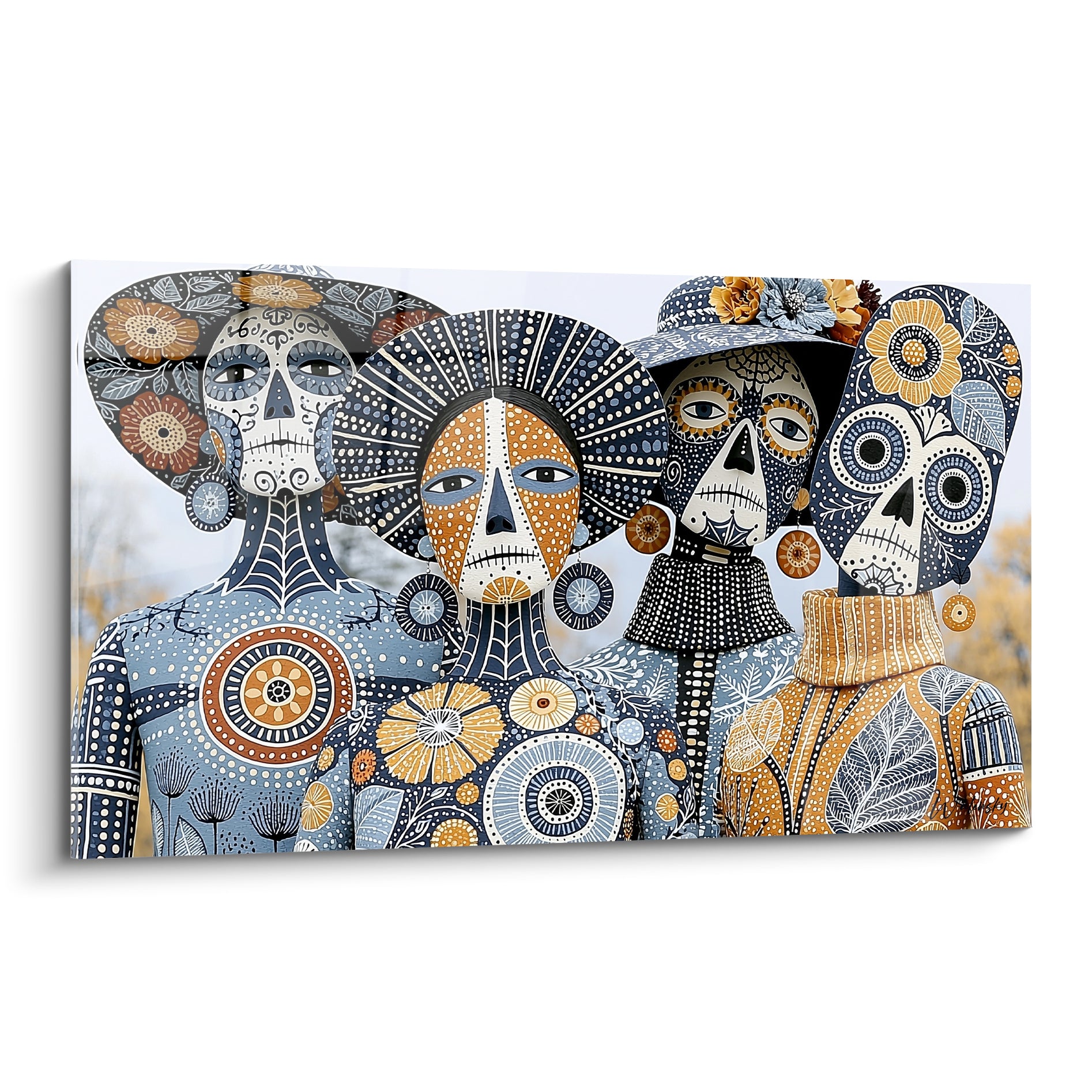 Quatre visages Dia de los Muertos peints en bleu marine et ocre doré aux motifs floraux