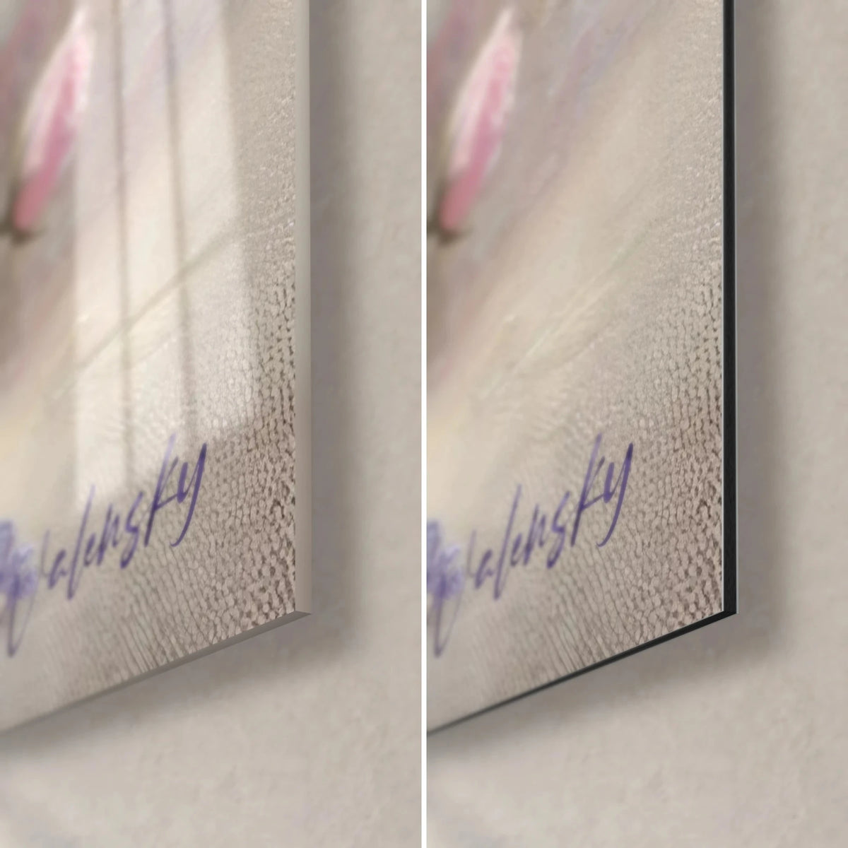 Wall art of a cat in pearl grey and soft pink, signed Walensky in the lower right corner, glossy acrylic glass versus matte Dibond aluminium, 3 mm thickness