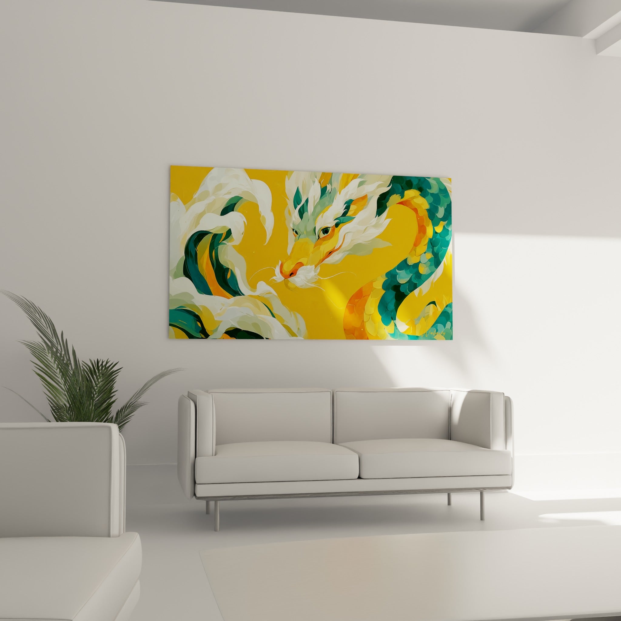 Silhouette sinueuse du dragon jaune et vert accrochée au-dessus d'un canapé dans un salon lumineux