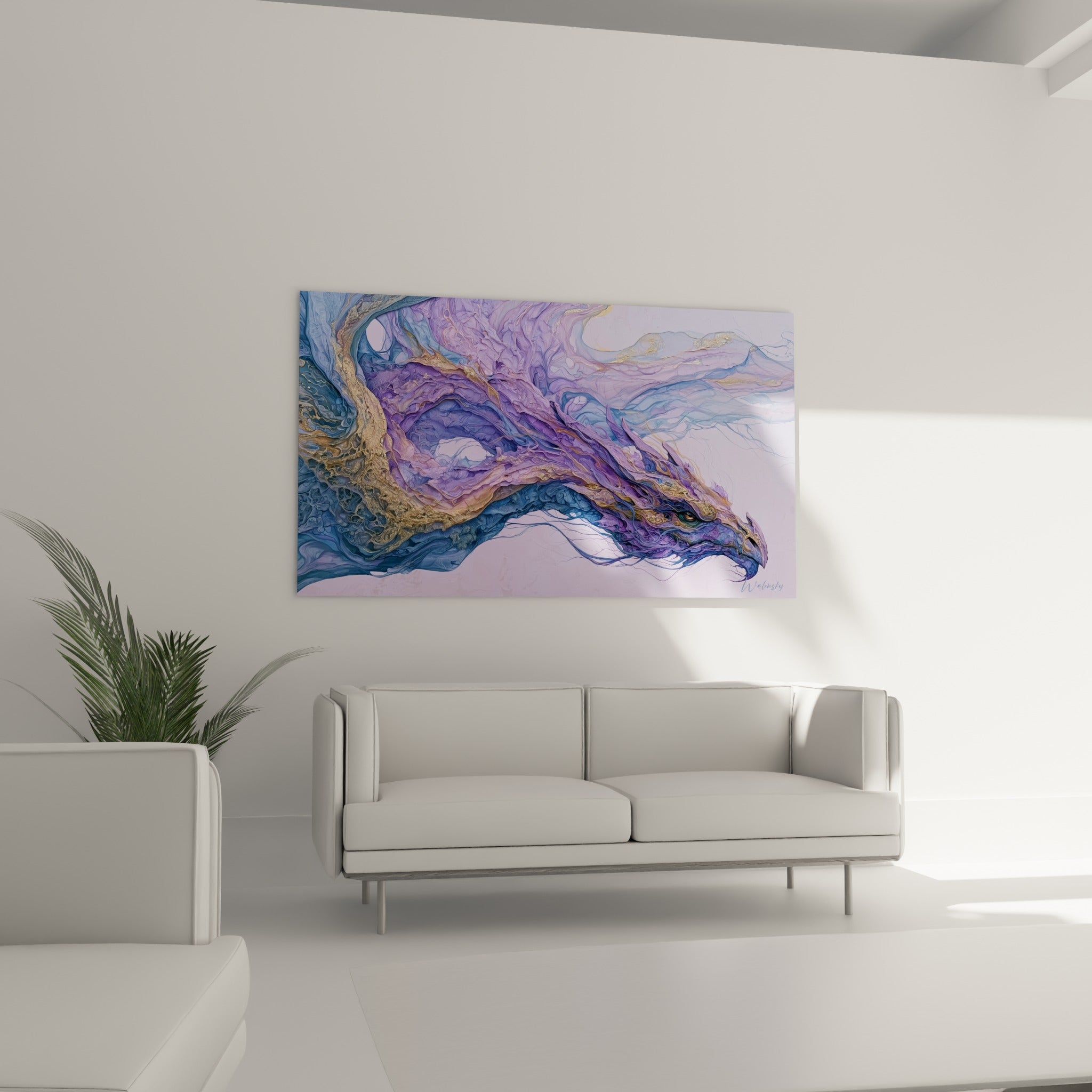 Silhouette de dragon mauve et dorée, texture d'encre marbrée, au-dessus d'un canapé dans un salon lumineux