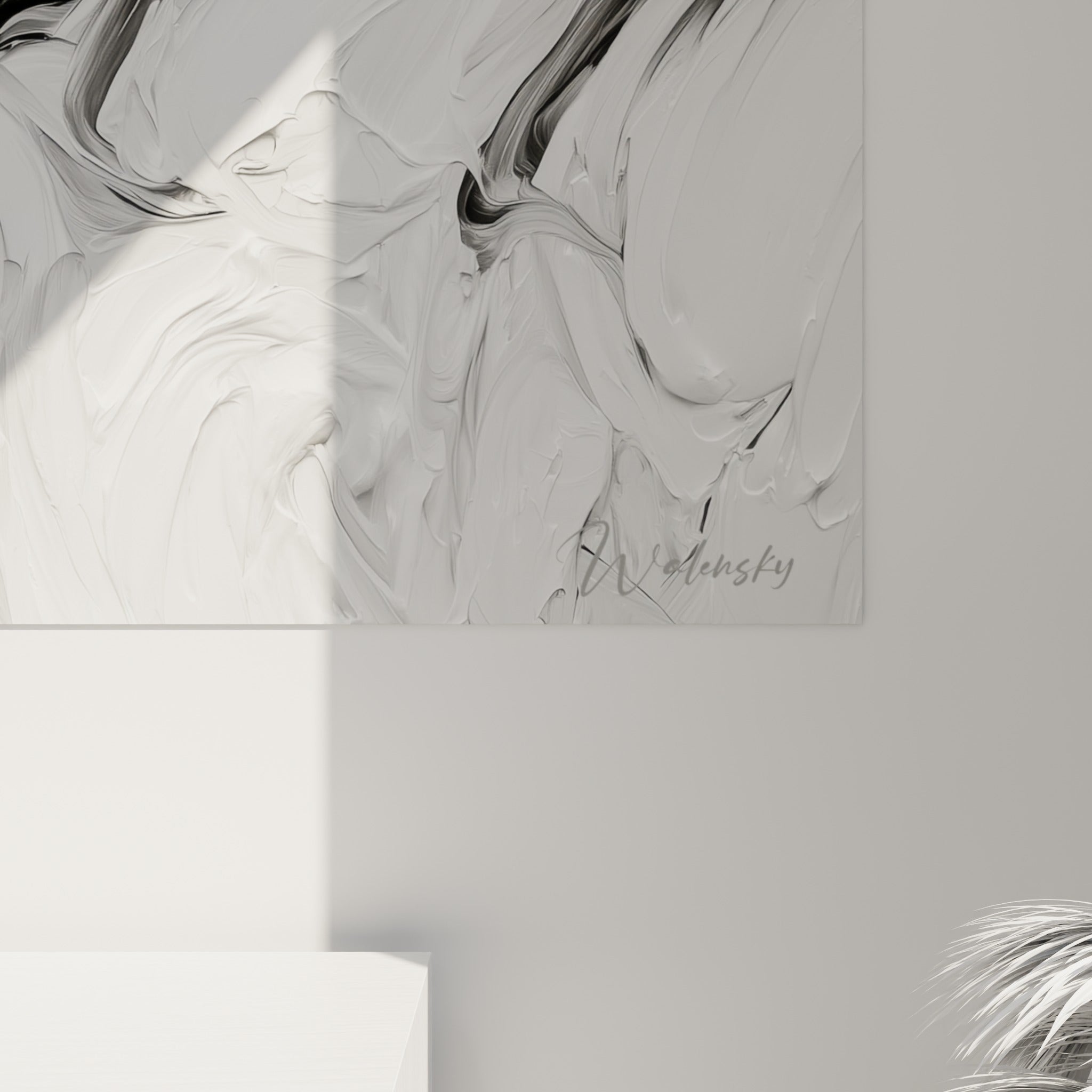 Empâtements sculptés en blanc et noir, coulures de peinture et éclat rouge fauve visibles en gros plan sur la toile