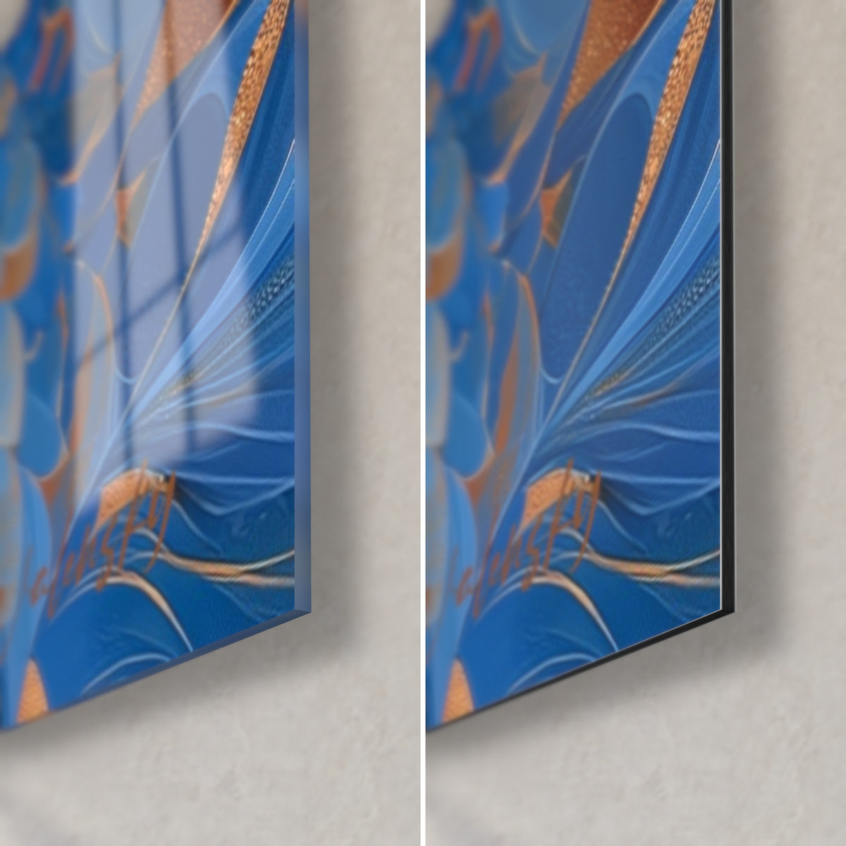 Quadro creatura mitica blu notte e arancio, piume ondulate, angolo in basso a destra: vetro lucido a sinistra, Dibond opaco a destra