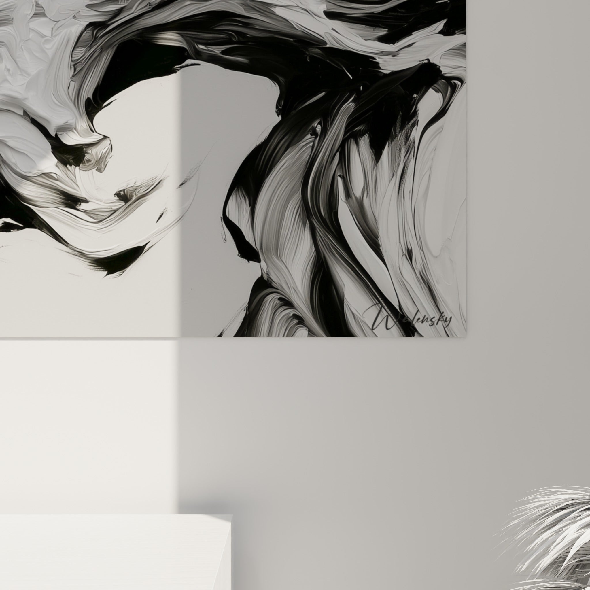 Empâtements blancs et striures noires se mêlant en volutes, grain de peinture épais visible de près sur la toile
