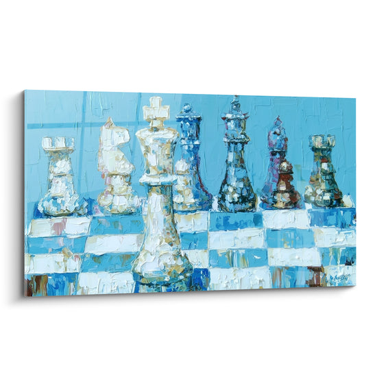 Pièces d'échecs bleu ciel et blanc texturées, roi et tours peints à l'empâtement épais