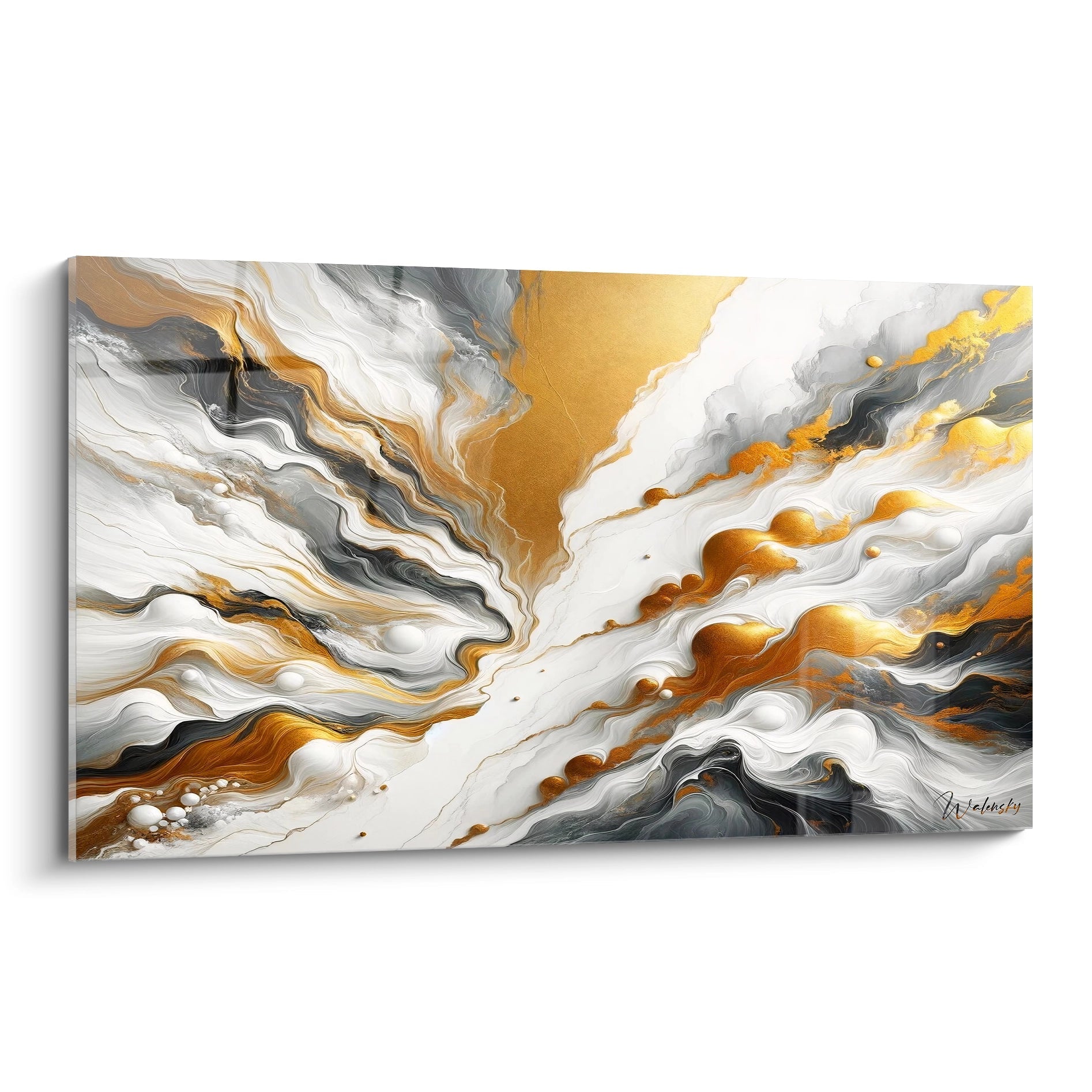 Tableau abstrait représentant des flux marbrés avec fissure centrale dorée. Palette restreinte de blanc immaculé, or métallique, gris anthracite et noir profond. Texture fluide avec zones brillantes et inclusions sphériques blanches. Composition asymétrique avec veines sinueuses et section médiane dorée créant un contraste lumineux.

