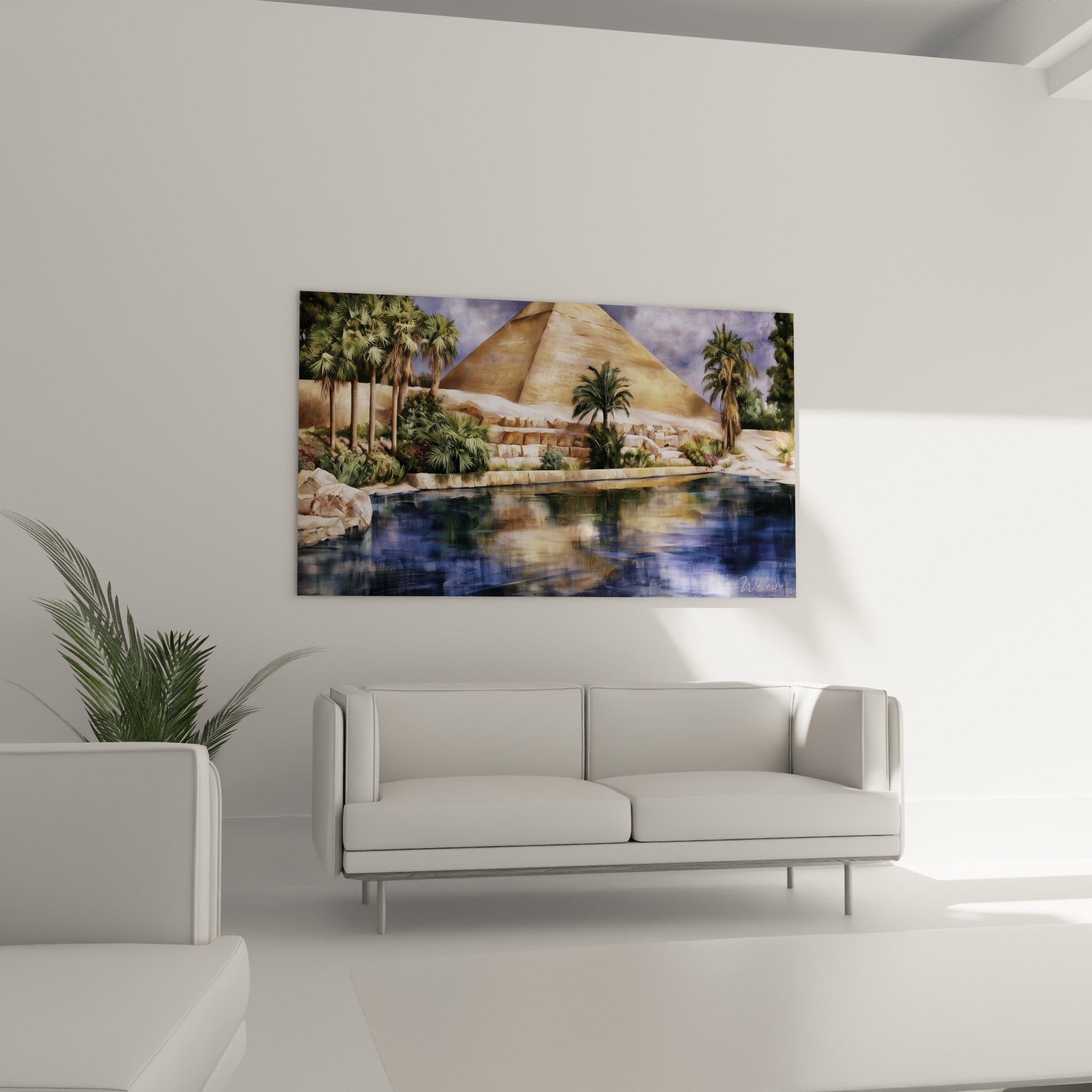 Oasis égyptienne aux teintes dorées et bleu marine, au-dessus d'un canapé dans un salon lumineux