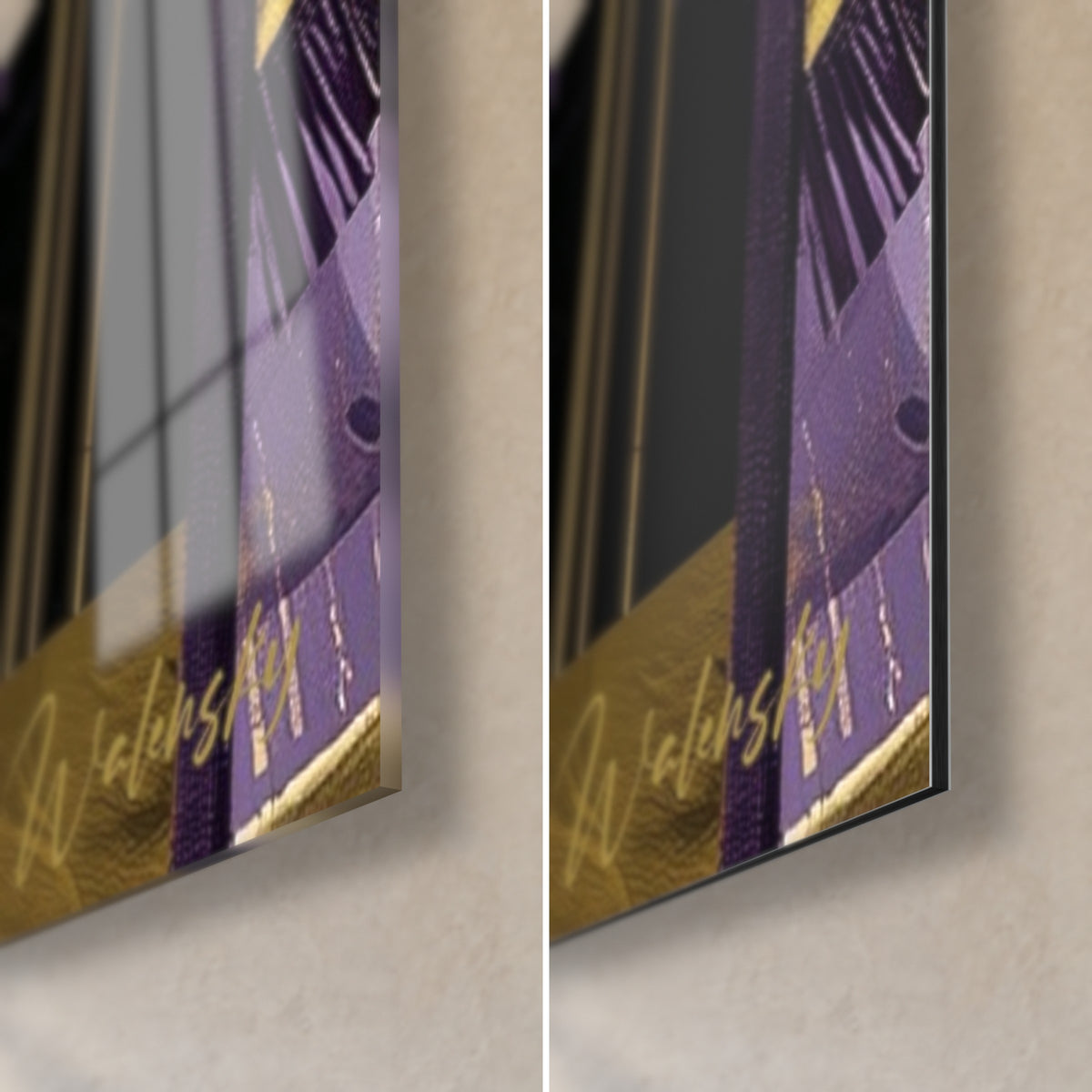 Gemälde ägyptischer Königinnen in Violett und Gold, untere rechte Ecke: glänzendes Acrylglas mit Fensterspiegelung, mattes Dibond-Aluminium, 3 mm Kante