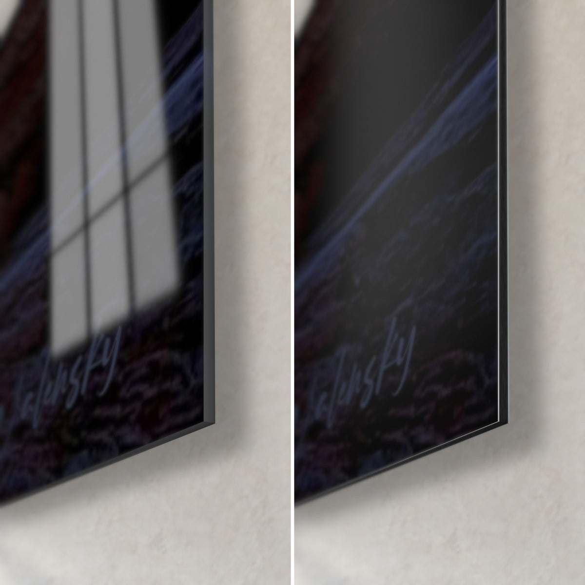 Schilderij doorgang naar het oneindige, rechtsonder hoek van glanzend glas dat het raam weerspiegelt en mat oker en blauw Dibond-aluminium