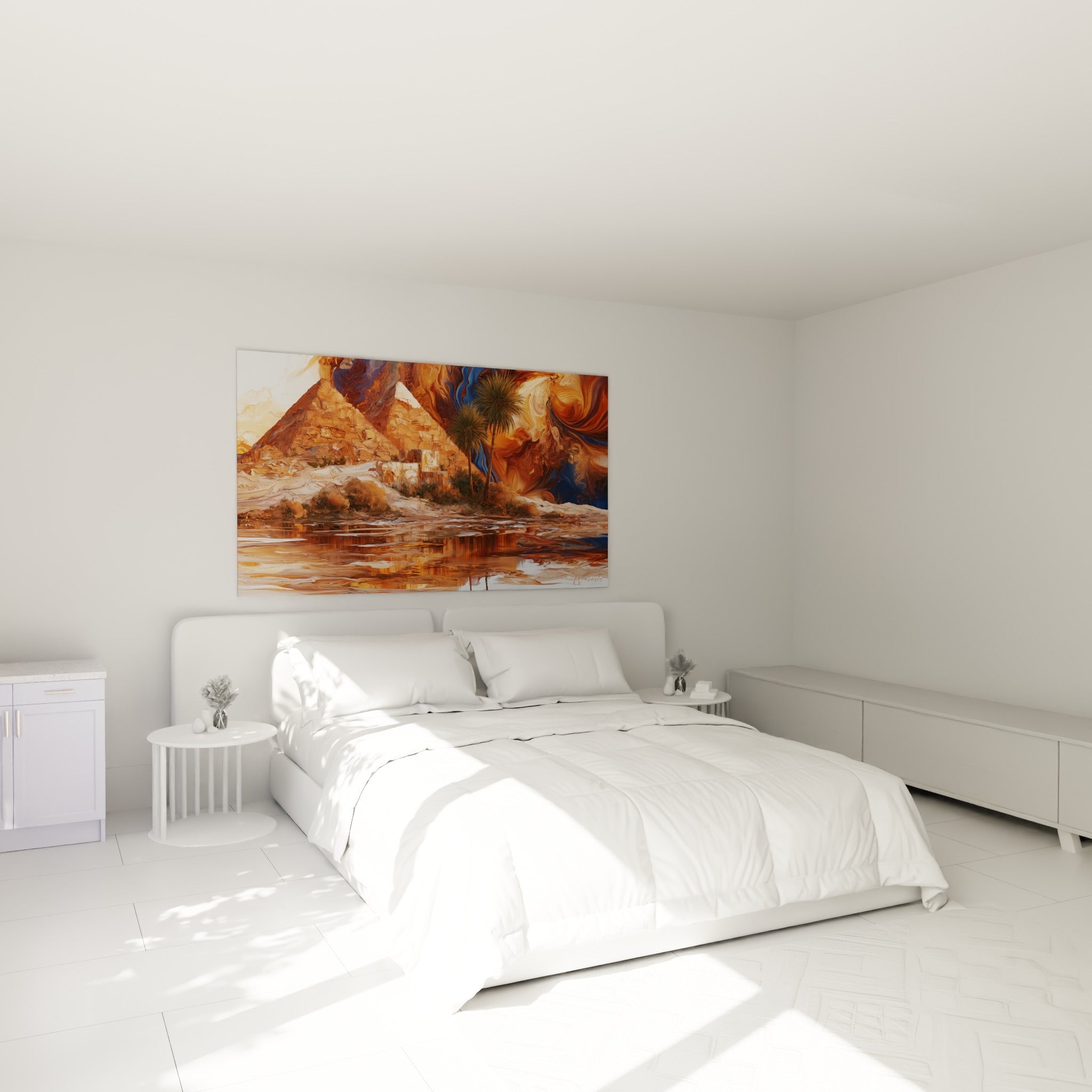 Paysage égyptien ocre et bleu avec pyramides et palmiers, au-dessus d'un lit dans une chambre claire