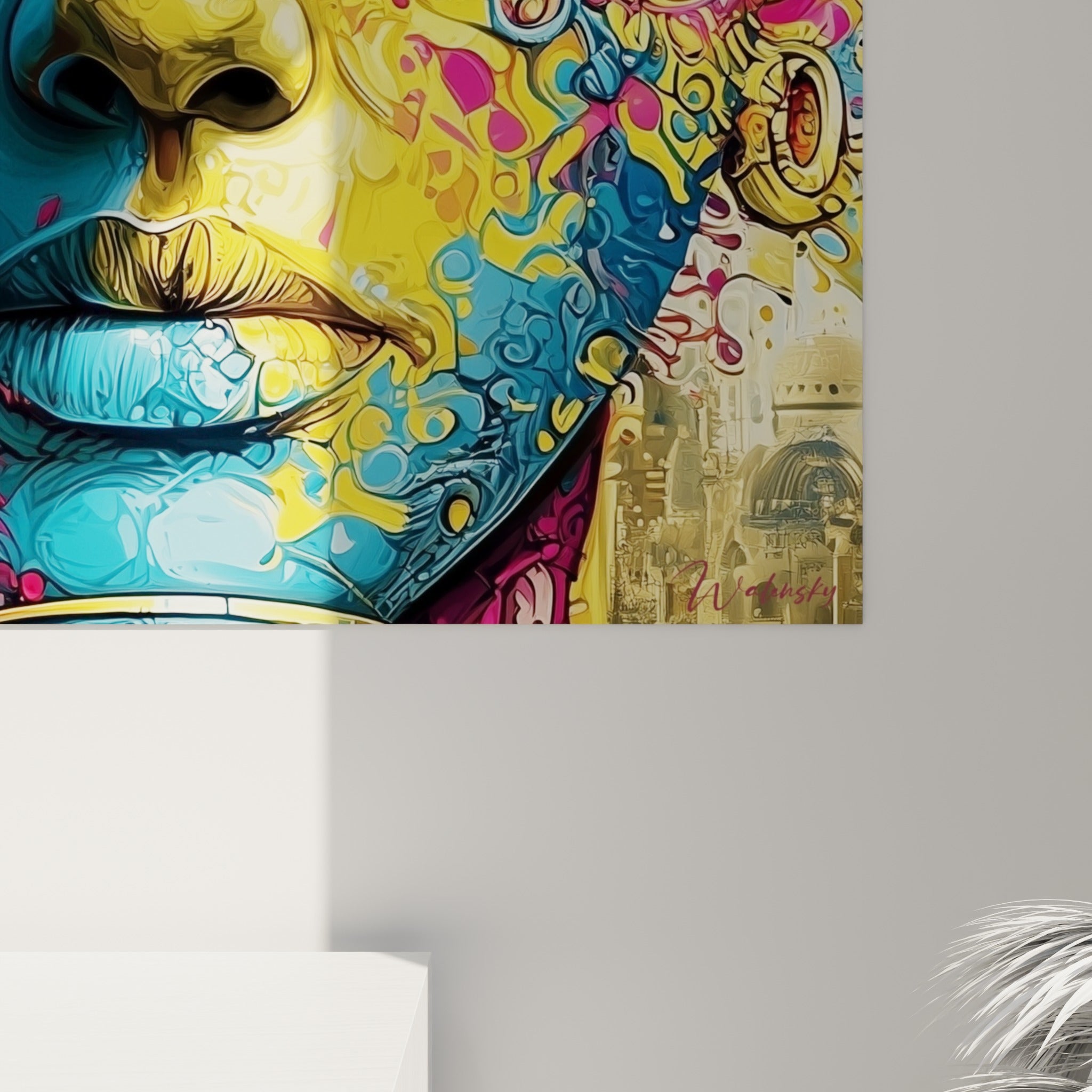 Détail de l'œil turquoise et des motifs dorés révélant le grain et les couleurs qui se touchent
