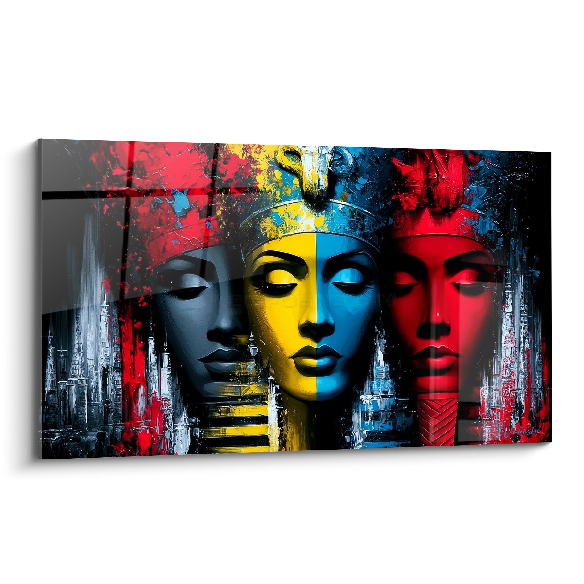 Trois pharaons aux visages rouge, bleu marine et doré peints en aplats vifs sur fond de ruines