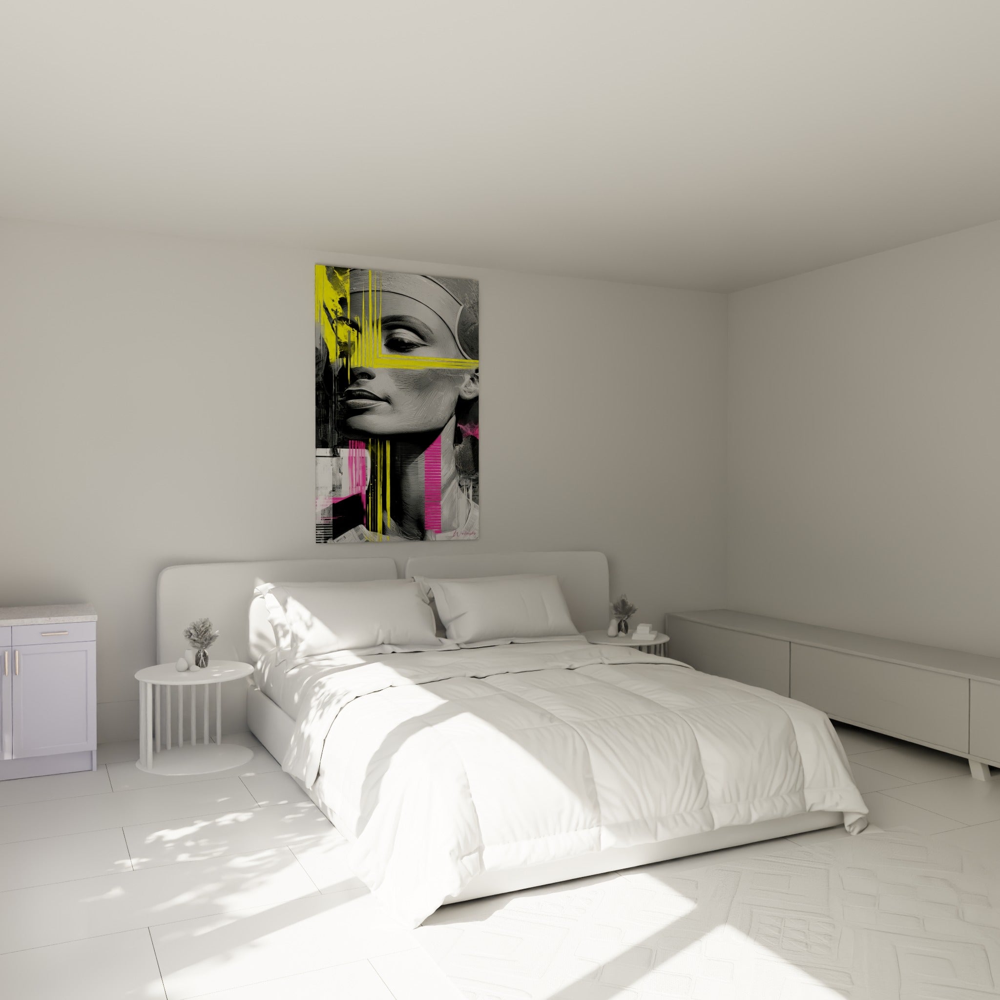 Visage antique gris et rose au-dessus d'un lit dans une chambre claire, coiffe striée visible