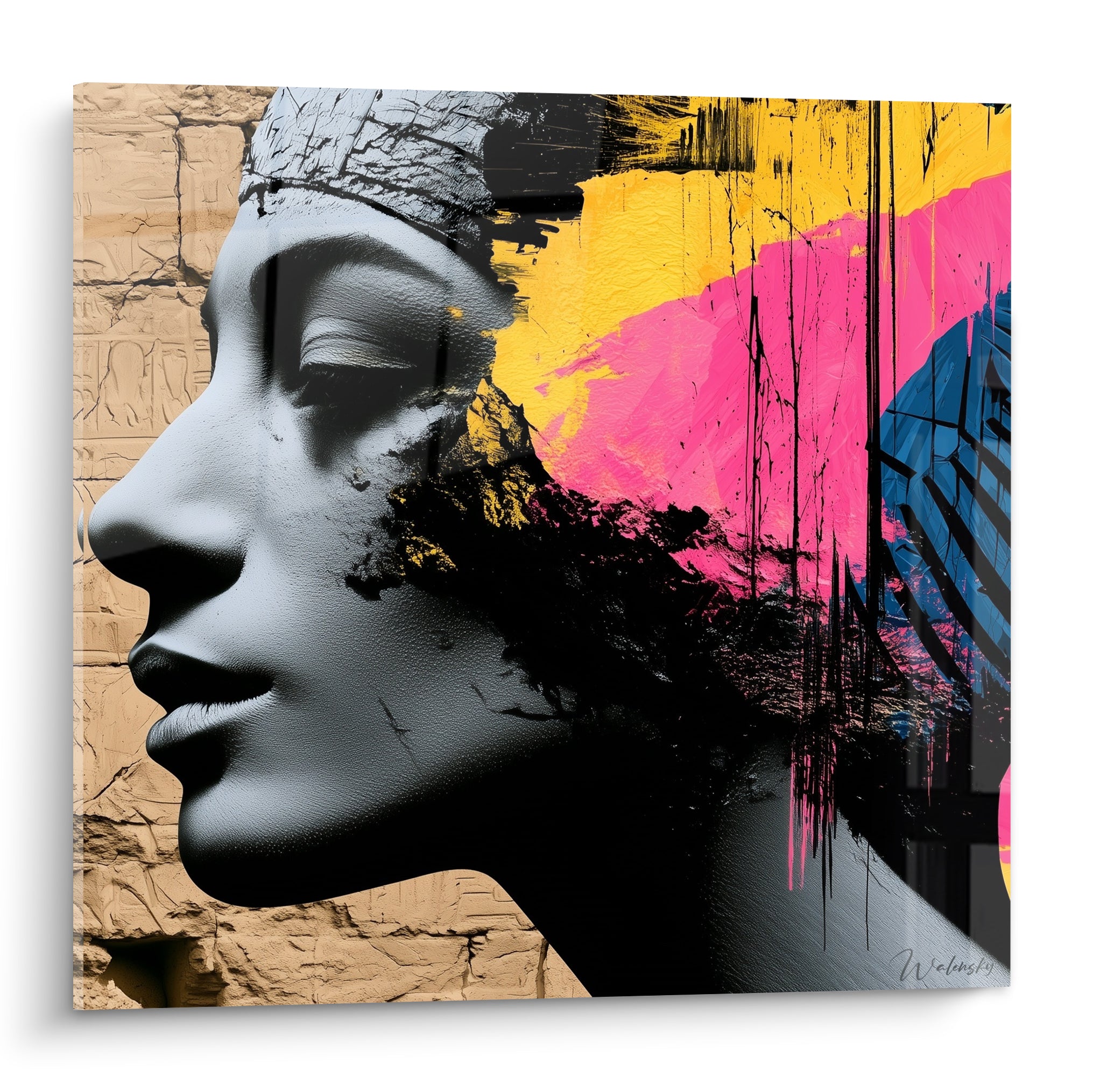 Profil pharaonique gris sculpté fusionnant avec coulures jaunes et roses vives