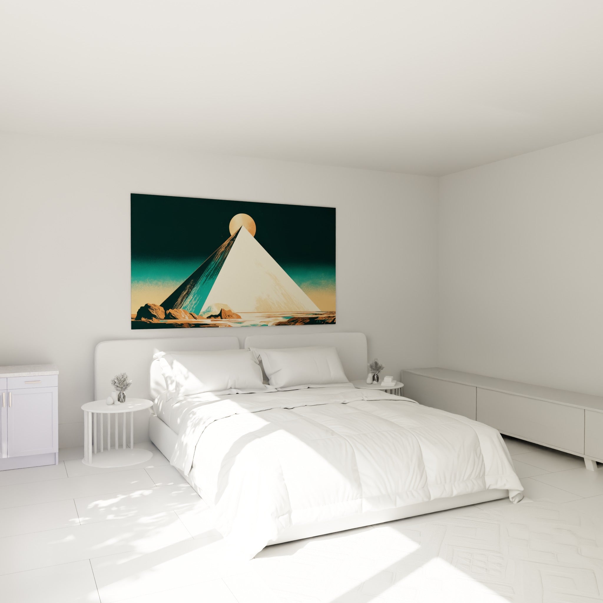 Silhouette d'une pyramide ivoire sous un soleil orangé, accrochée au-dessus d'un lit dans une chambre claire