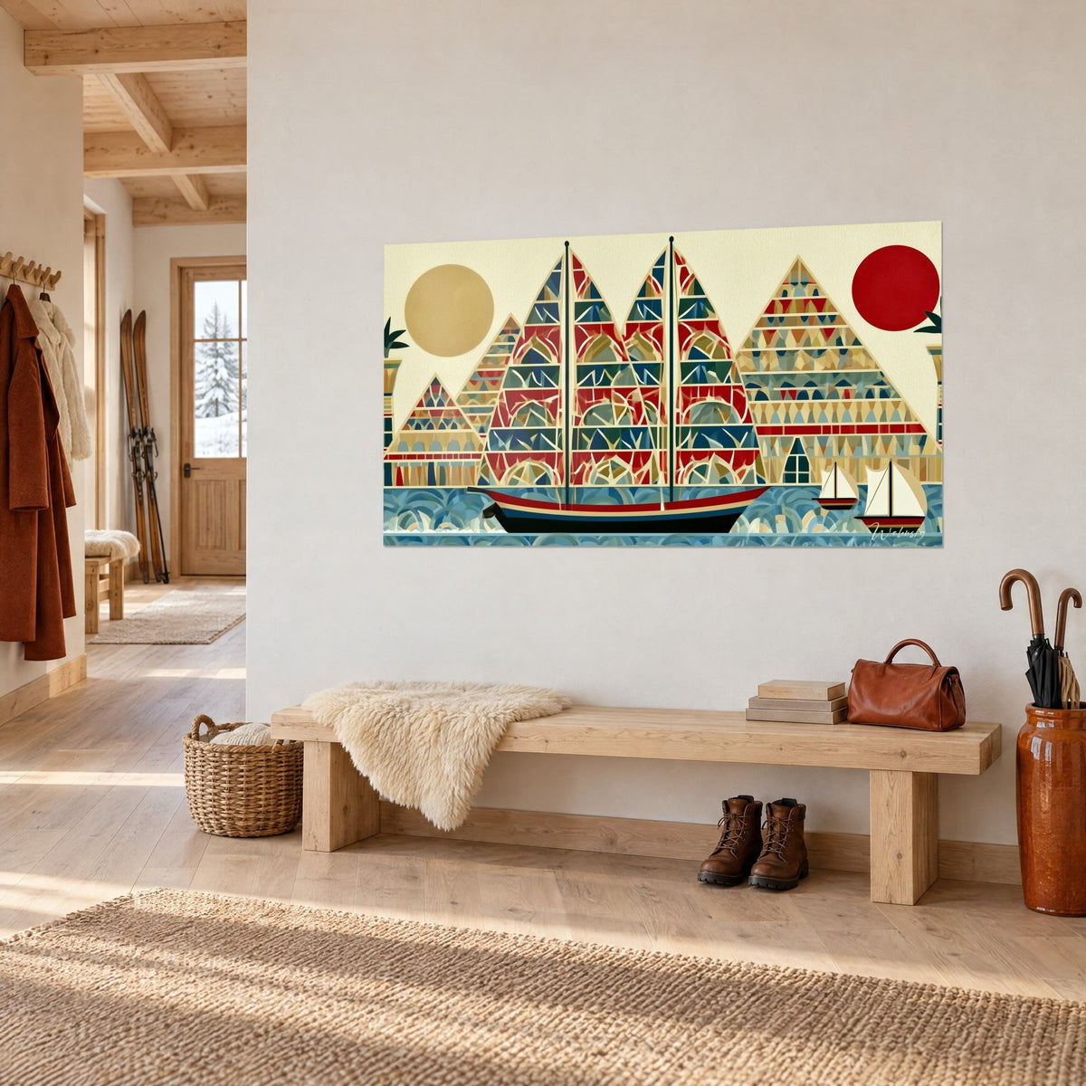 Cuadro pirámides con motivos geométricos rojo, azul y arena, dos pequeñas velas blancas, en la pared de un vestíbulo estilo chalet