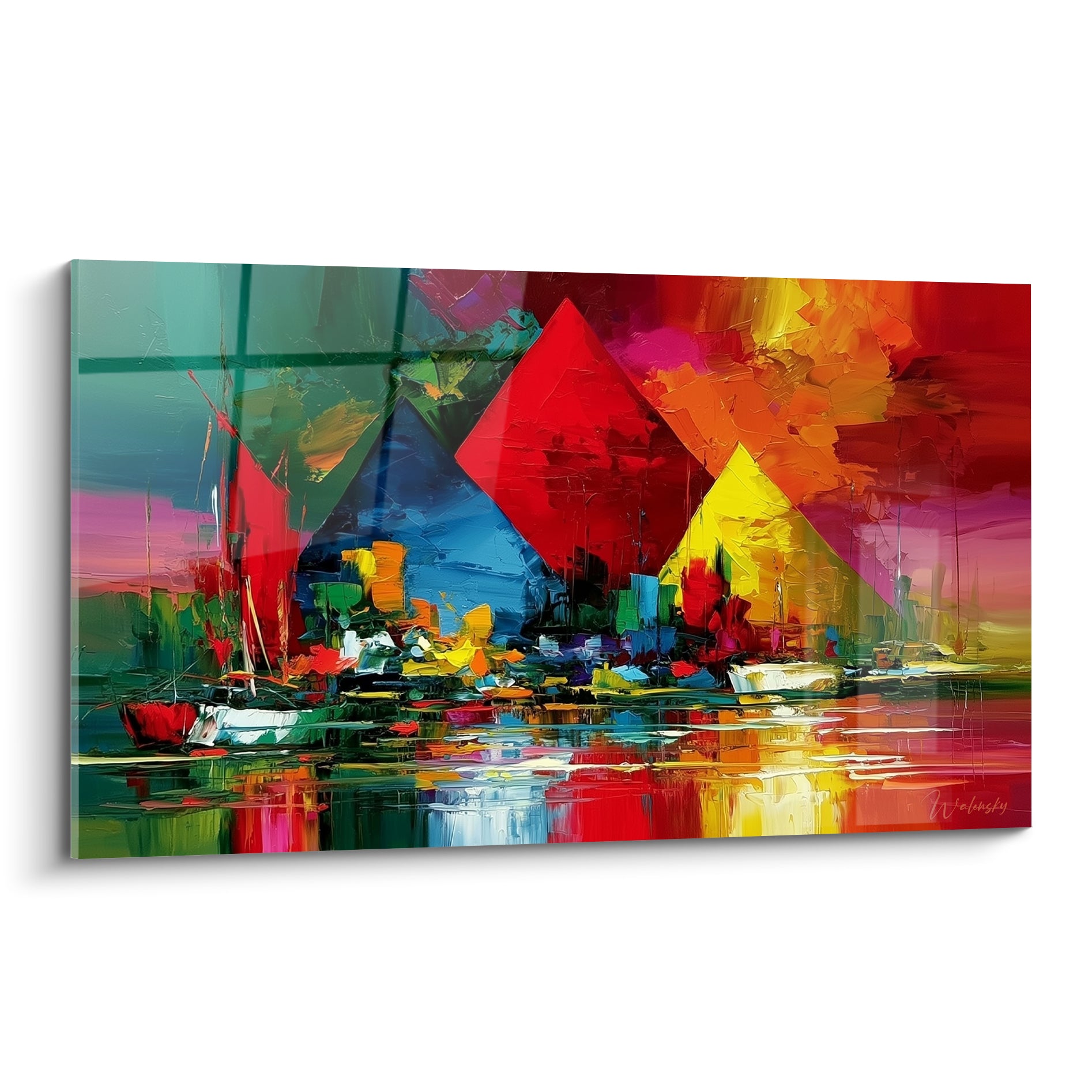 Pyramides bleu marine, rouge et jaune vif au-dessus d'un port peint à l'huile texturée