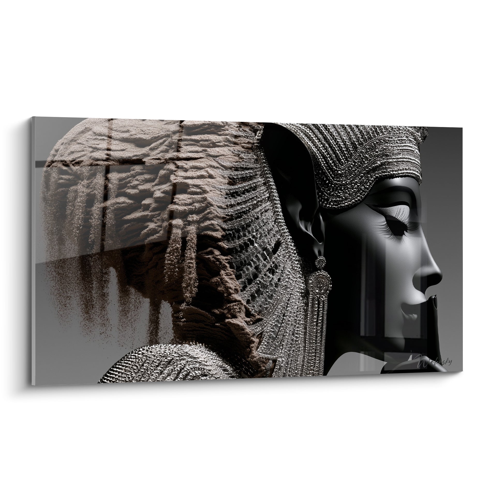 Reine égyptienne au profil anthracite et sable brun, coiffe perlée argentée, portrait sculptural