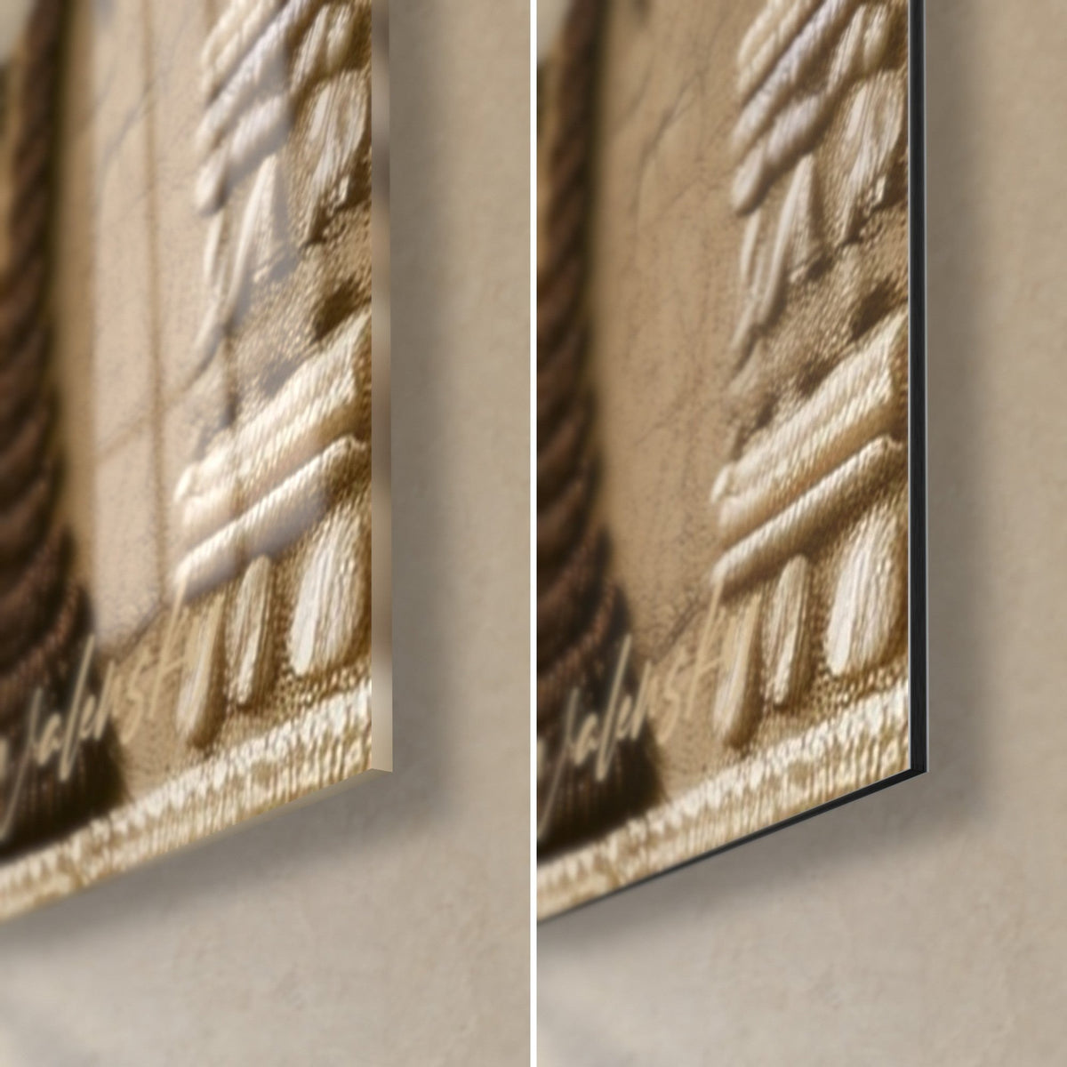 Schilderij heilige vogels met wit verenkleed gestreept in turquoise, rechtsonder: glanzend glas links, mat Dibond rechts