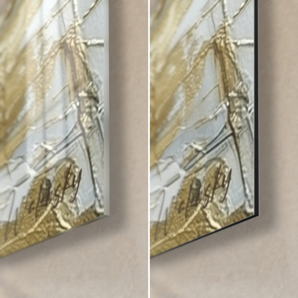 Cuadro rostro de faraona dorado y blanco, esquina inferior derecha: cristal acrílico brillante reflejado a la izquierda, Dibond negro mate a la derecha