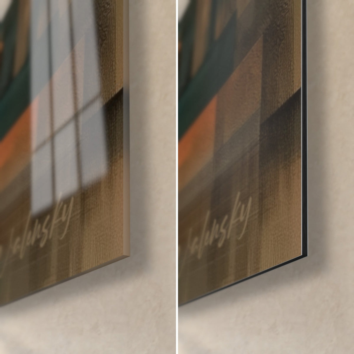Quadro piramide bicolore turchese e arancio, angolo inferiore destro in vetro acrilico lucido con riflessi e alluminio Dibond opaco, spessore di 3 mm visibile