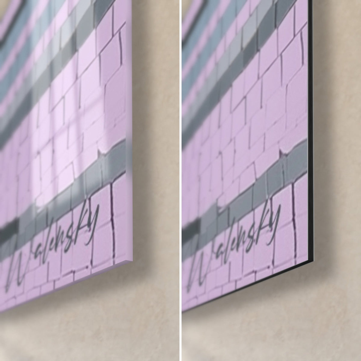 Gemälde Mosaik einer Pyramide aus lila und stahlgrauen Tesserae, untere rechte Ecke aus glänzendem Glas und mattem Dibond-Alu, 3 mm Kante