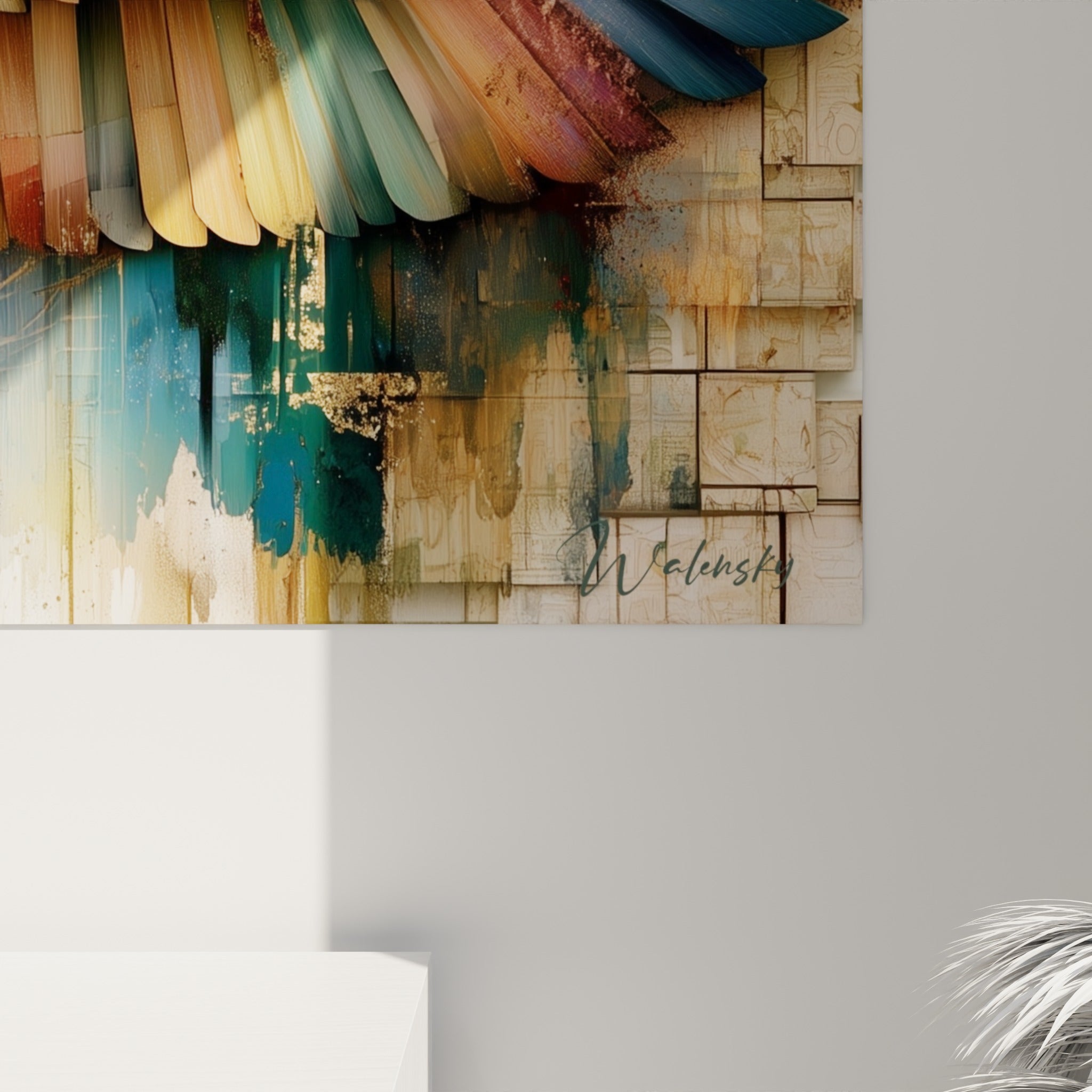 Détail des plumes mosaïquées bleu turquoise et ocre du tableau égyptien, empâtements et coulures dorées visibles