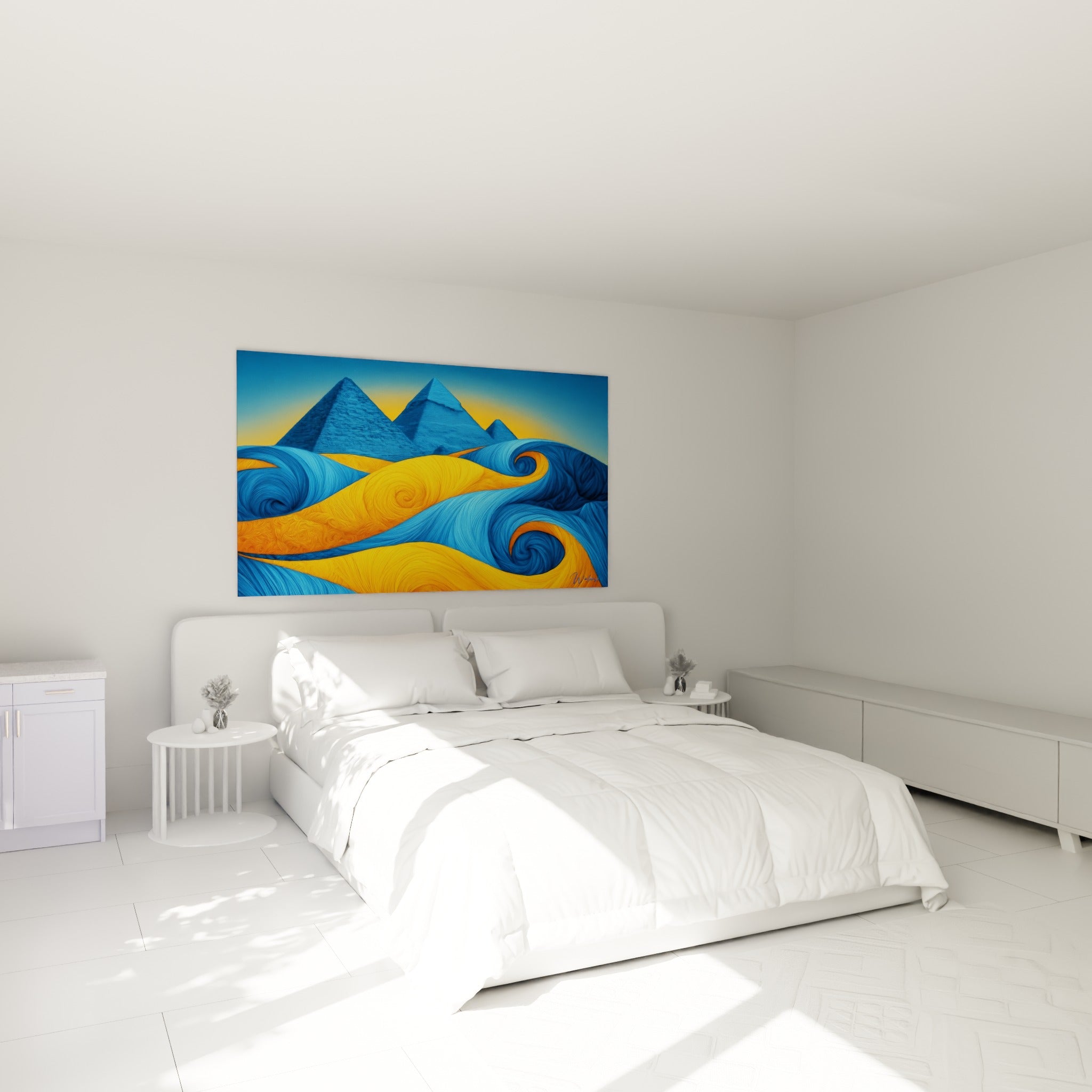 Dunes dorées et pyramides bleu nuit en spirales au-dessus d'un lit dans une chambre claire