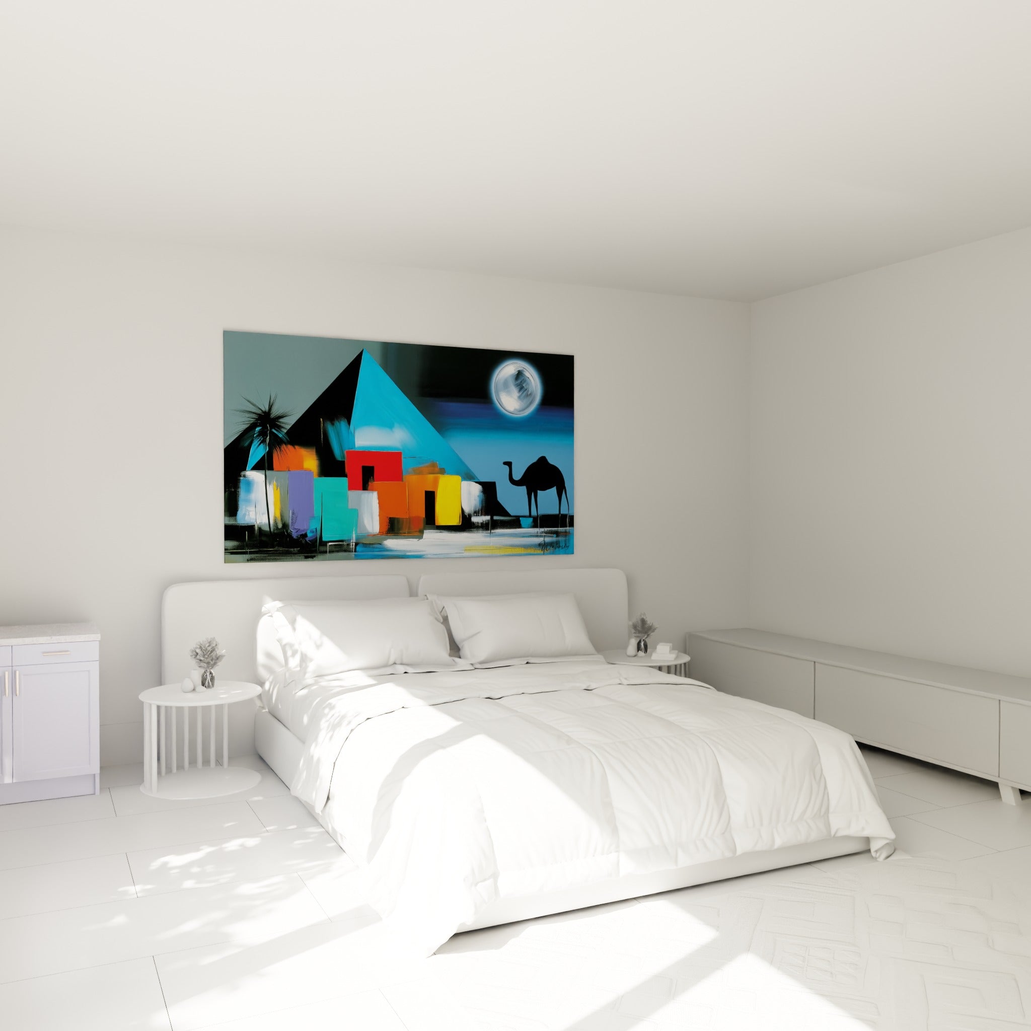 Chameau silhouette noire et pyramide bleu turquoise au-dessus d'un lit dans une chambre claire