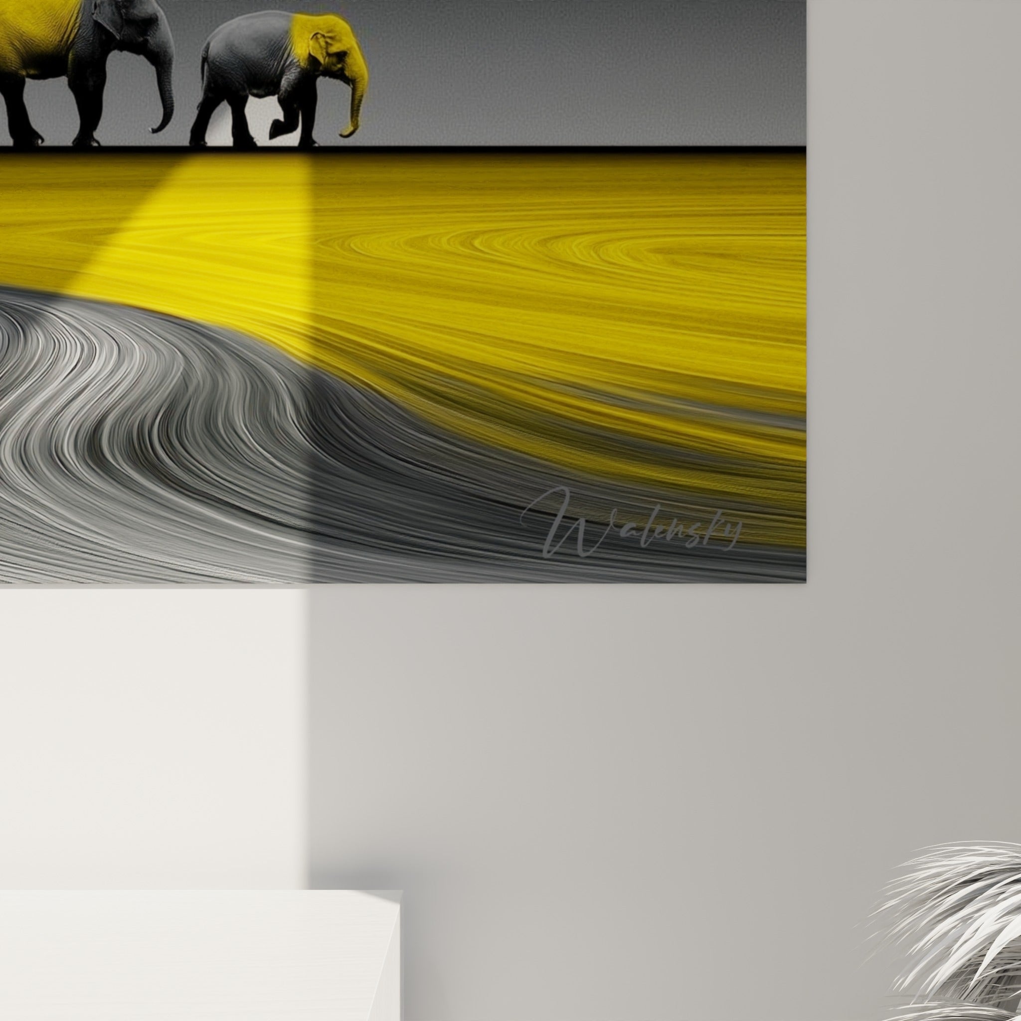 Détail de la matière imprimée montrant les marbrures jaune et grise du sol sous les éléphants