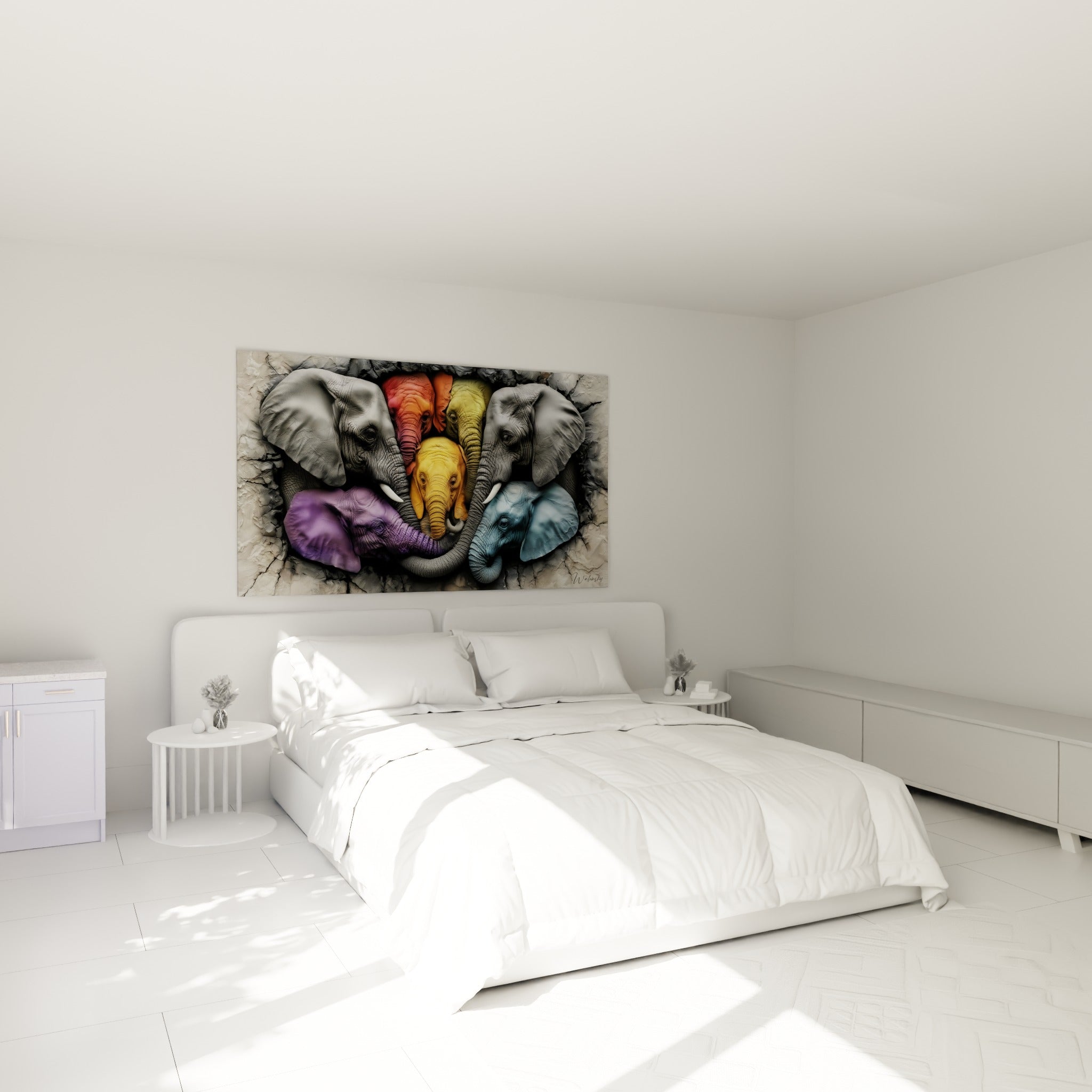 Trompes entrelacées d'éléphants colorés ocre et gris, accrochées au-dessus d'un lit dans une chambre claire