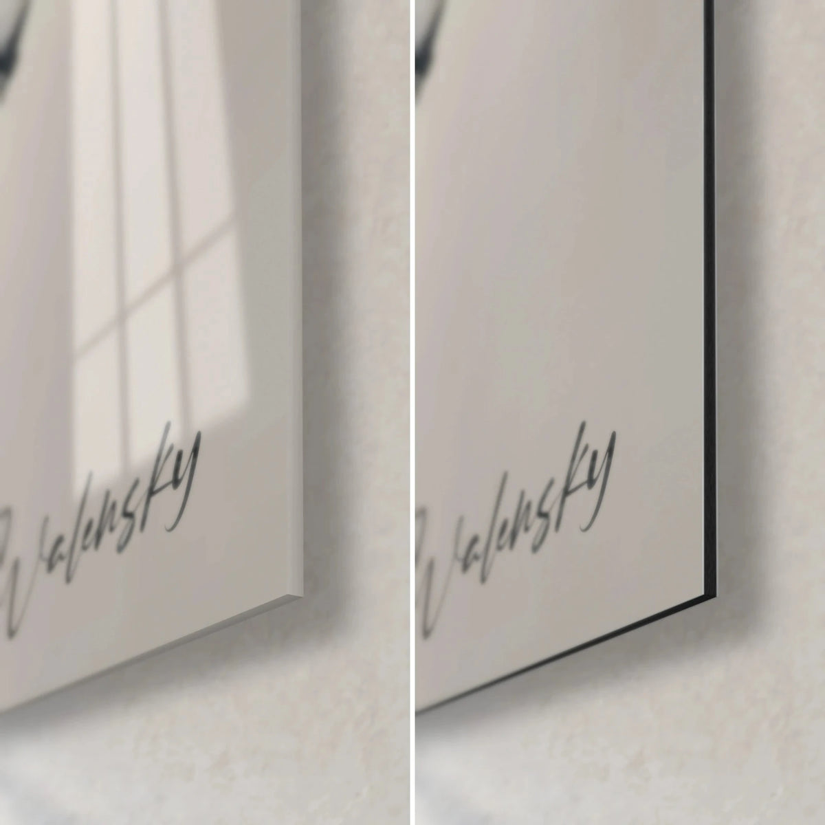Schilderij kwal in zwarte en beige inkt, rechtsonder: glanzend acrylglas links, mat Dibond rechts, rand van 3 mm