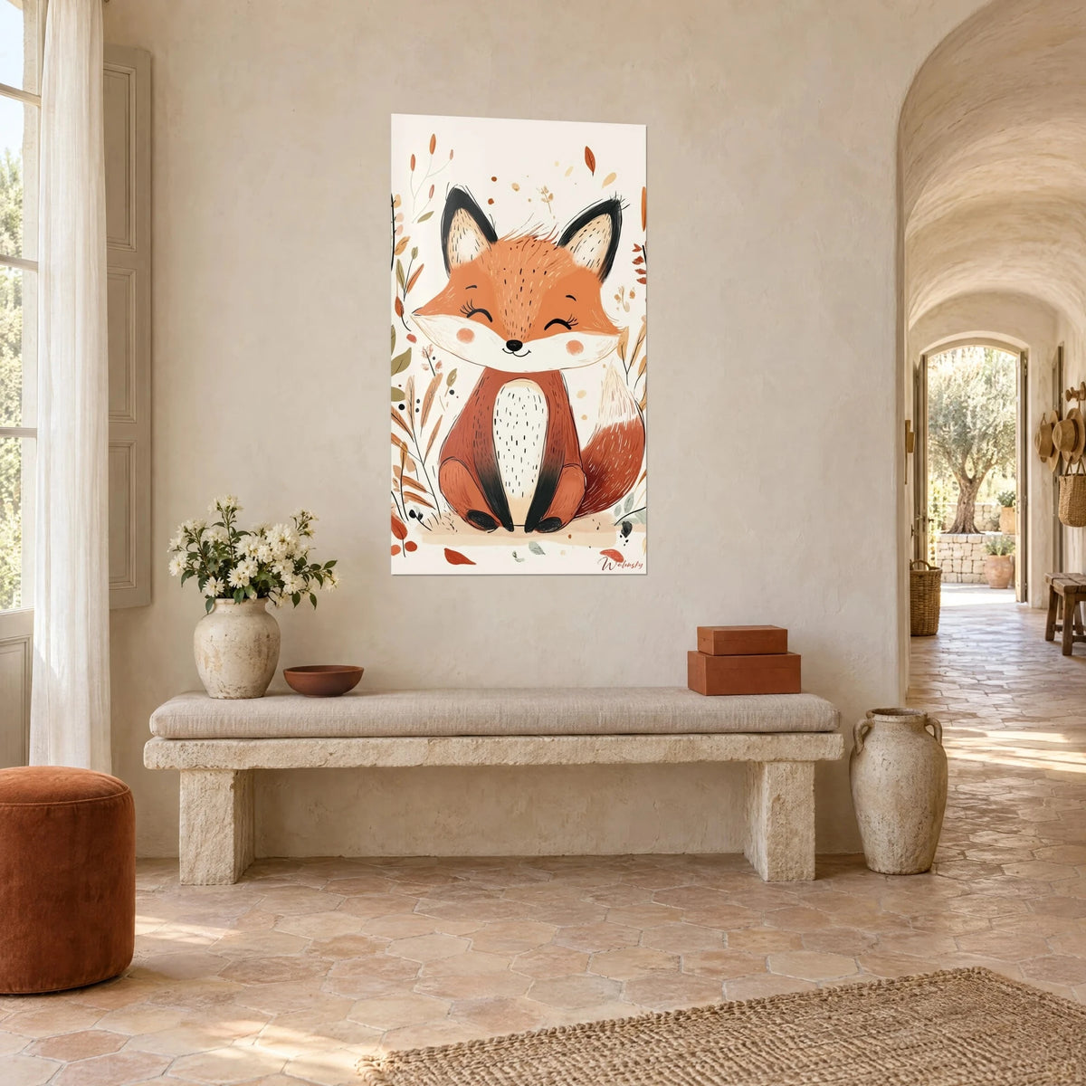 Tableau petit goupil assis, yeux fermés, joues rosées, queue rousse à pointe crème, dans une galerie voûtée du mas provençal