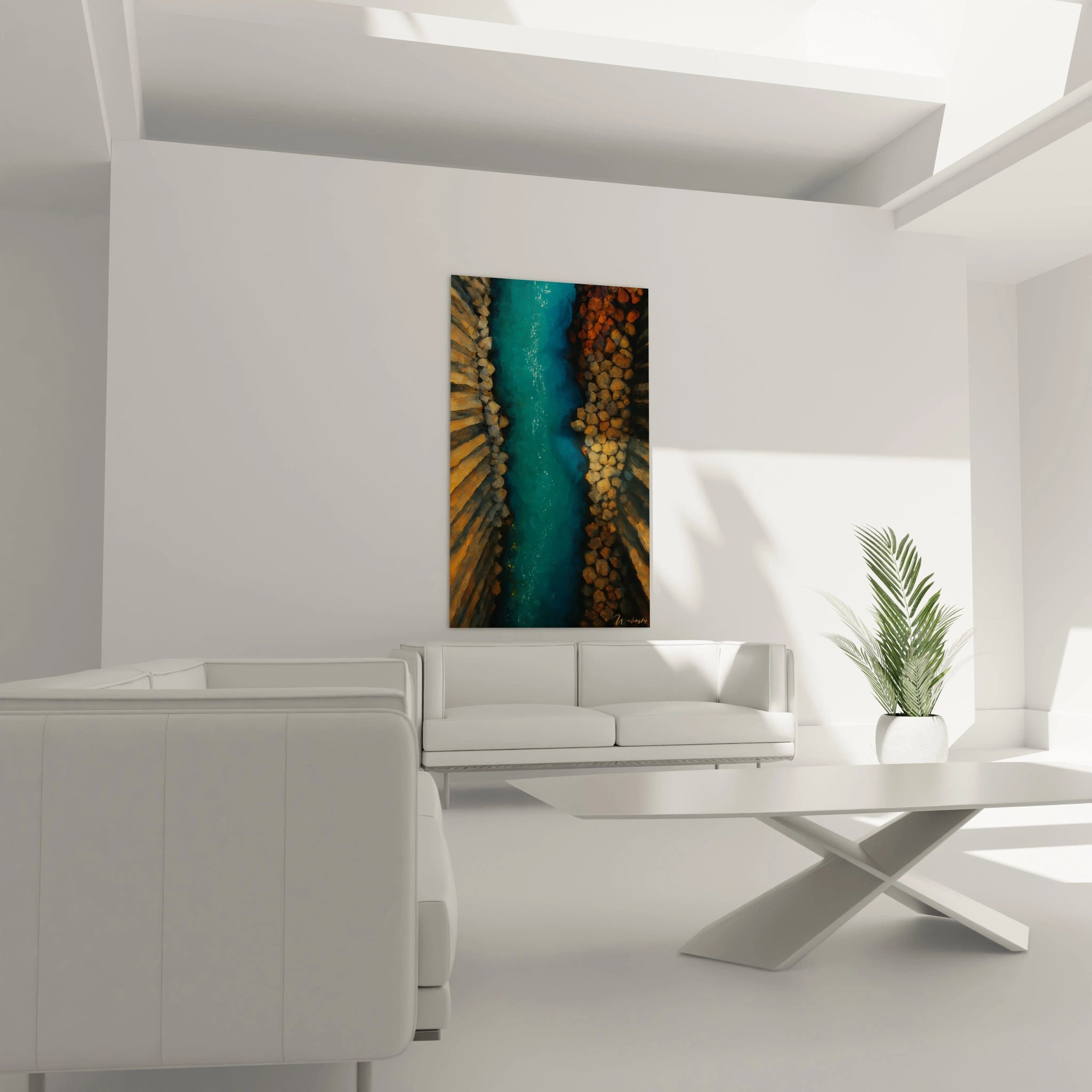 Un tableau vue aérienne montrant une gorge étroite où coule une rivière turquoise brillante, encadrée par des parois rocheuses texturées dans des tons terreux et orangés. La perspective plongeante transforme ce paysage naturel en une composition presque abstraite.
