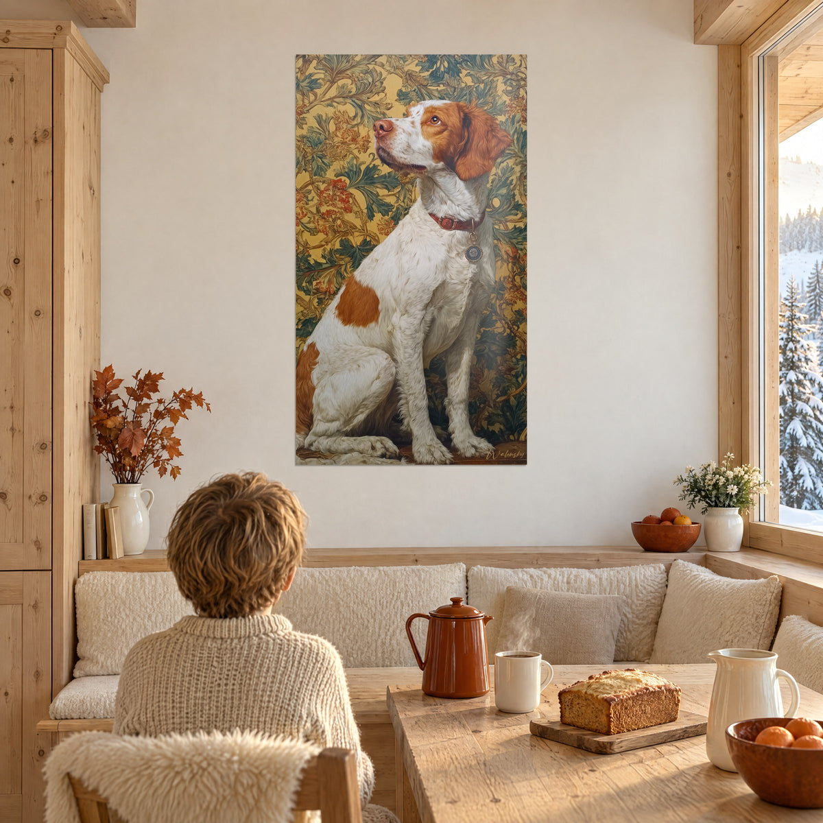 Cuadro bretón de oreja rojiza, mirada dirigida hacia arriba, flores rojas y hojas verde abeto, salón de chalet junto a una mesa de madera